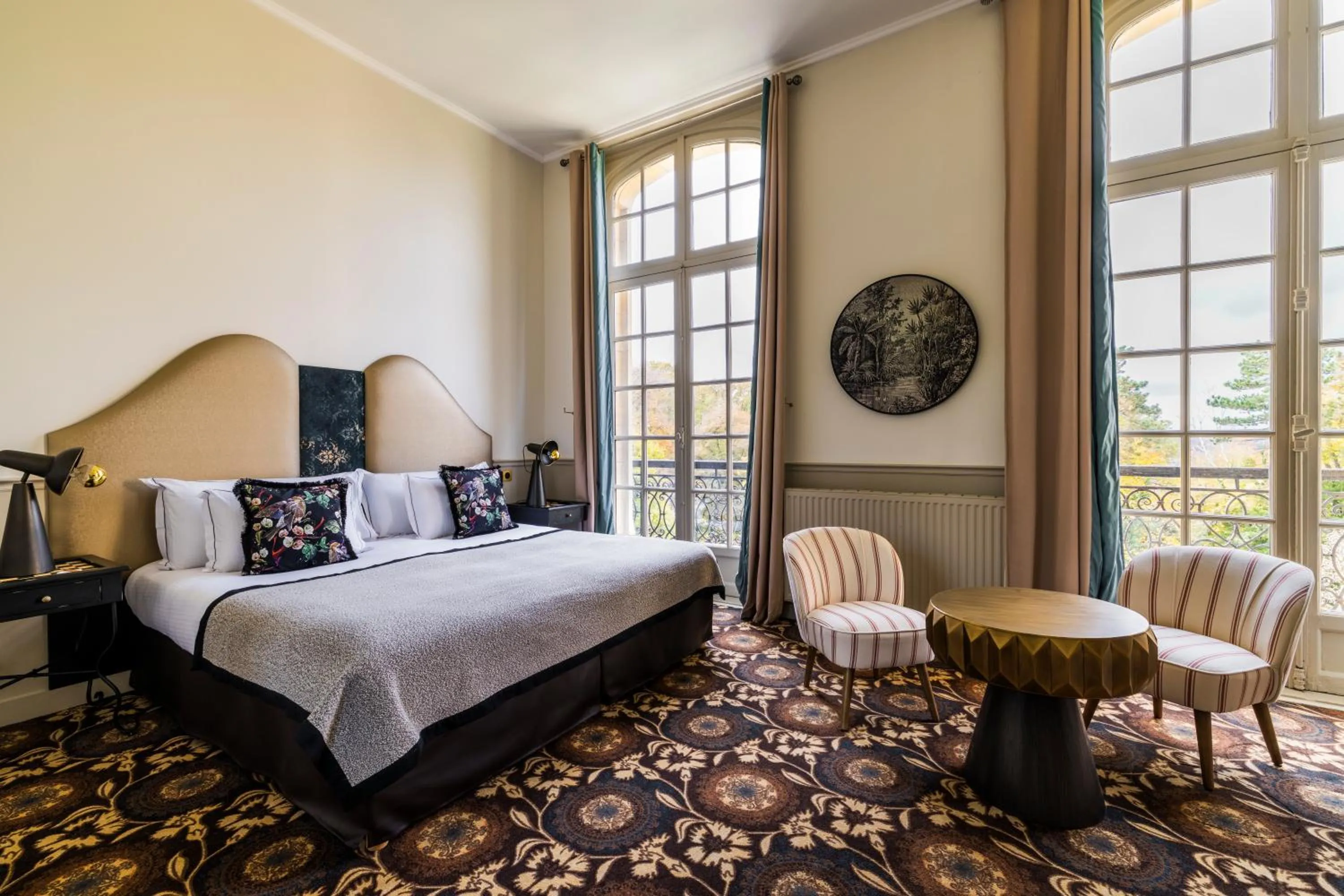 Bed in Château Jeanne & The Forest - Château de Montvillargenne