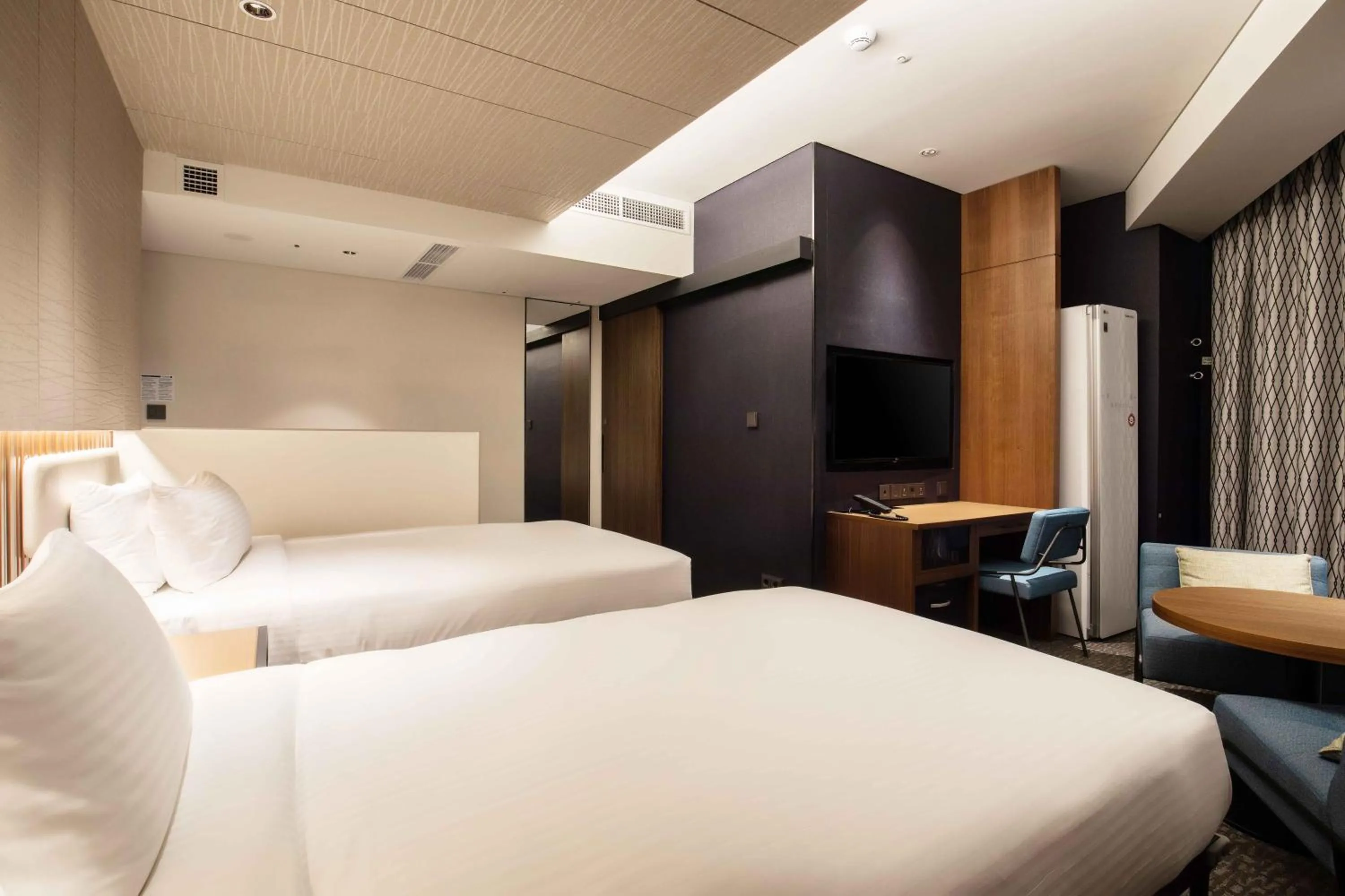 Photo of the whole room, Bed in Sotetsu Fresa Inn Seoul Myeong-dong