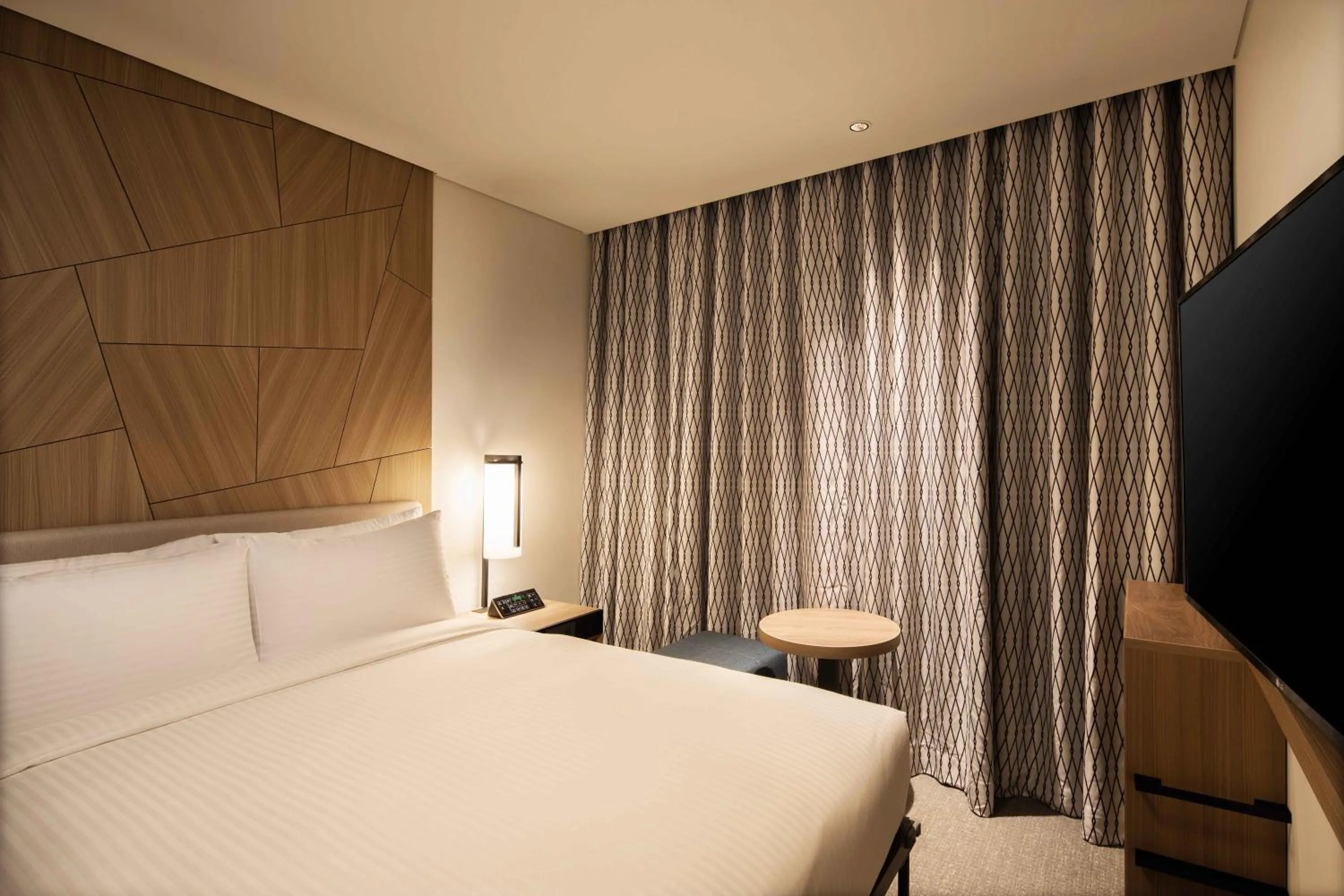 Photo of the whole room, Bed in Sotetsu Fresa Inn Seoul Myeong-dong