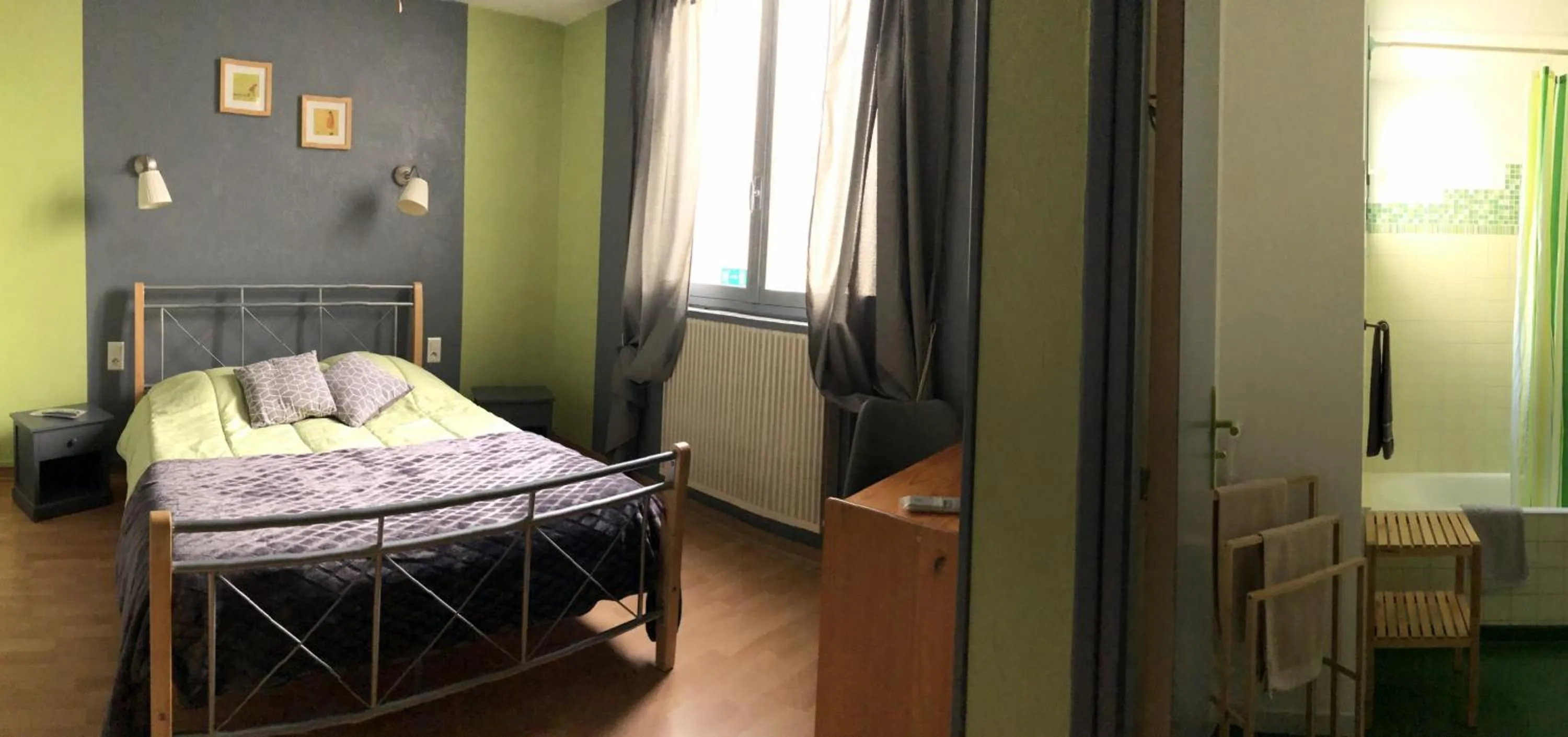 Bed in cit'hotel Hotel Las Cigalas