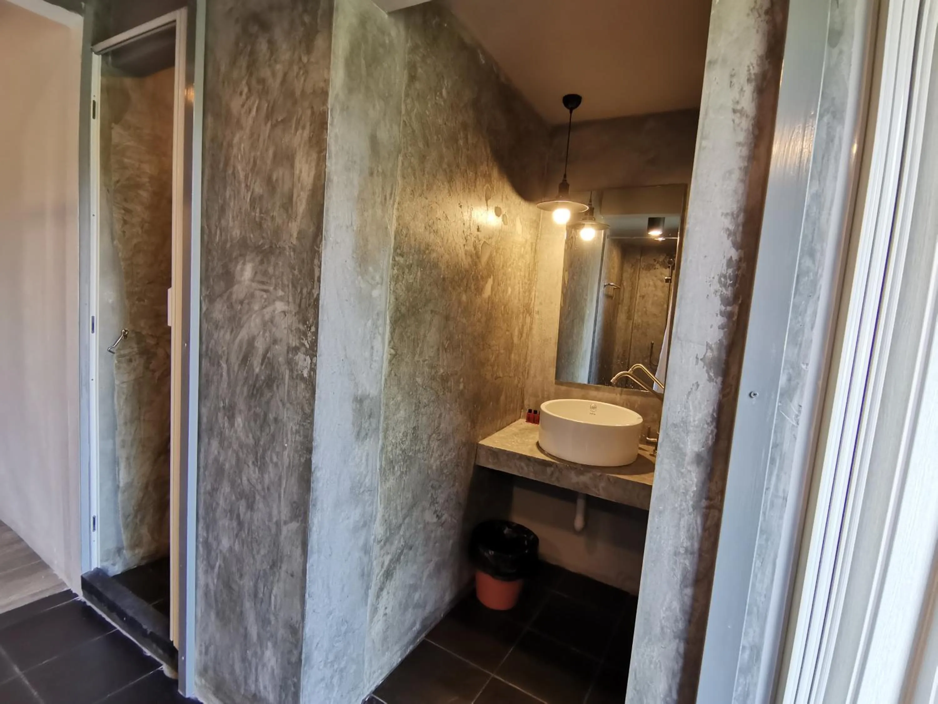 Bathroom in 8 SLEEPER STREET Guesthouse