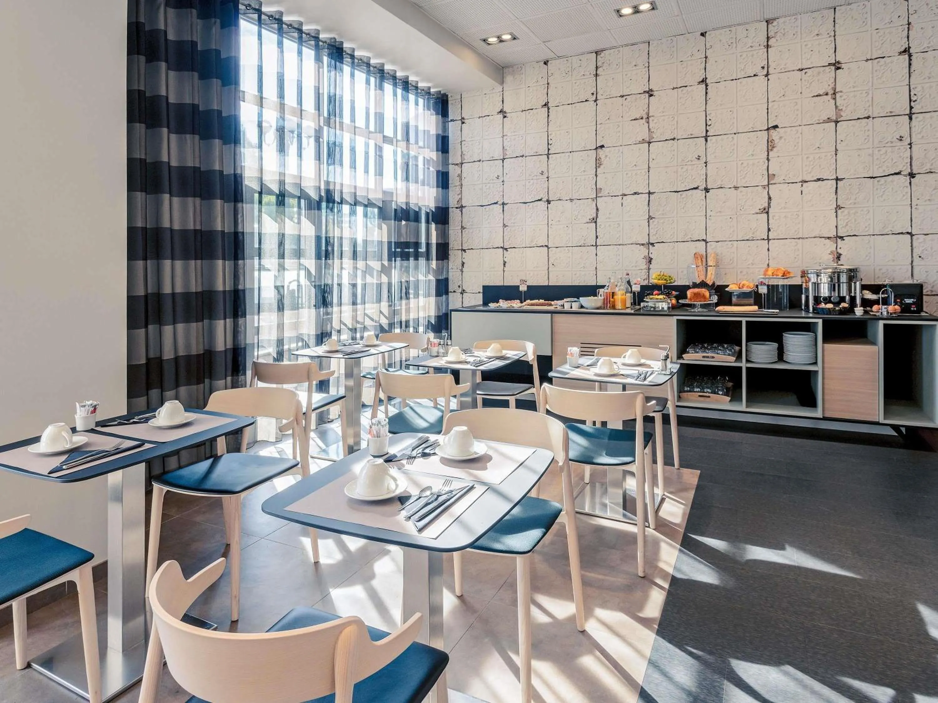 Breakfast in Hôtel Mercure Thionville Centre Porte du Luxembourg