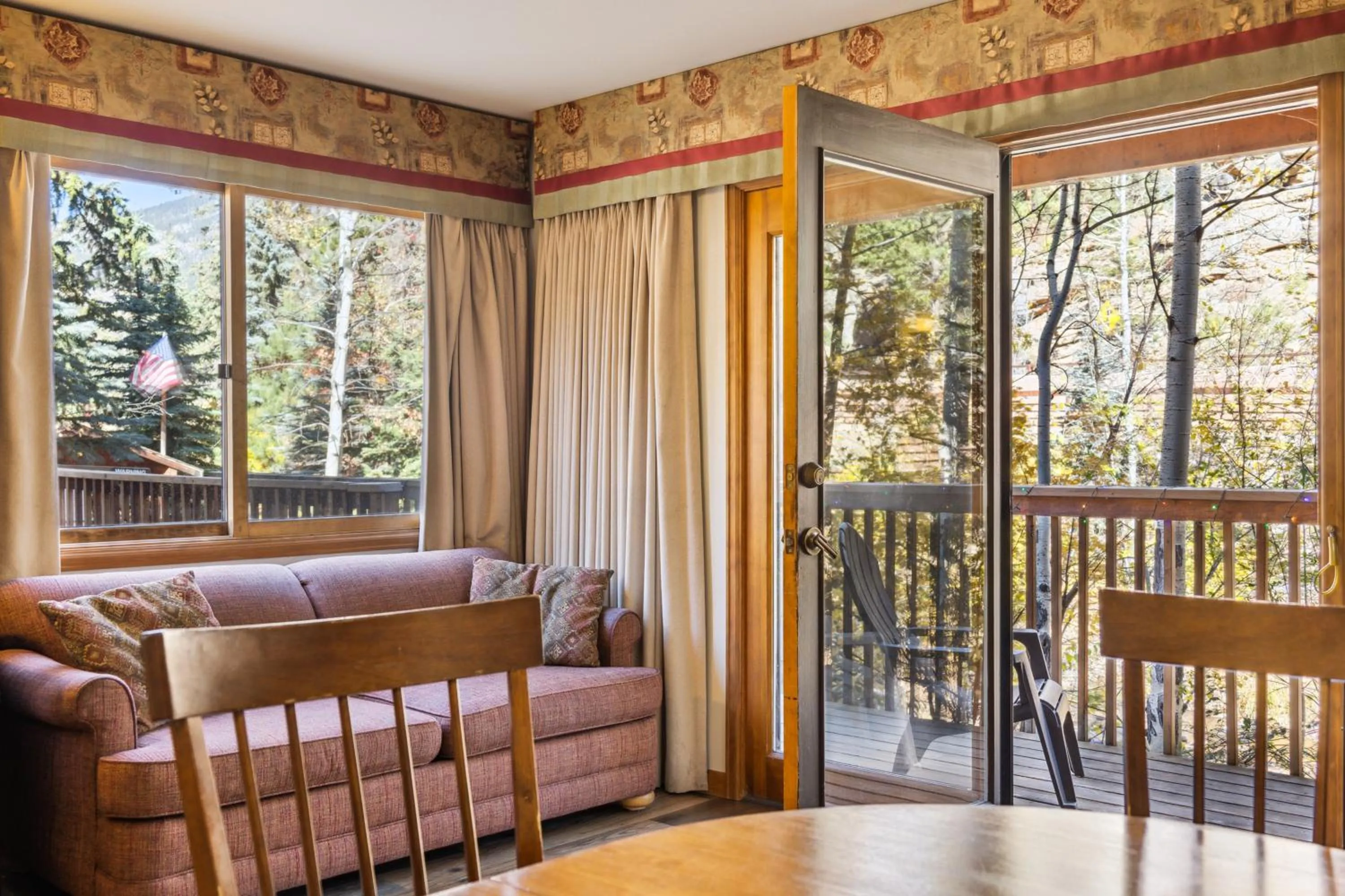 Balcony/Terrace in Ponderosa Lodge