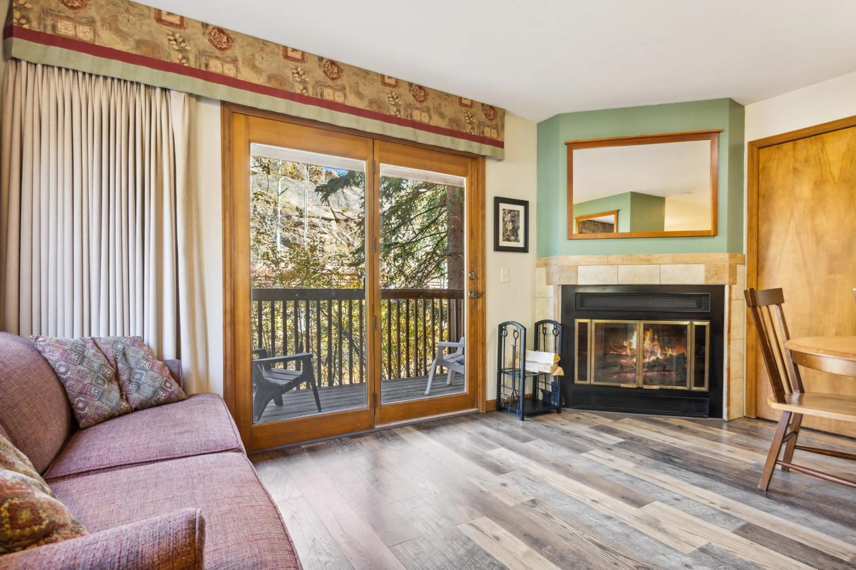 Seating area in Ponderosa Lodge