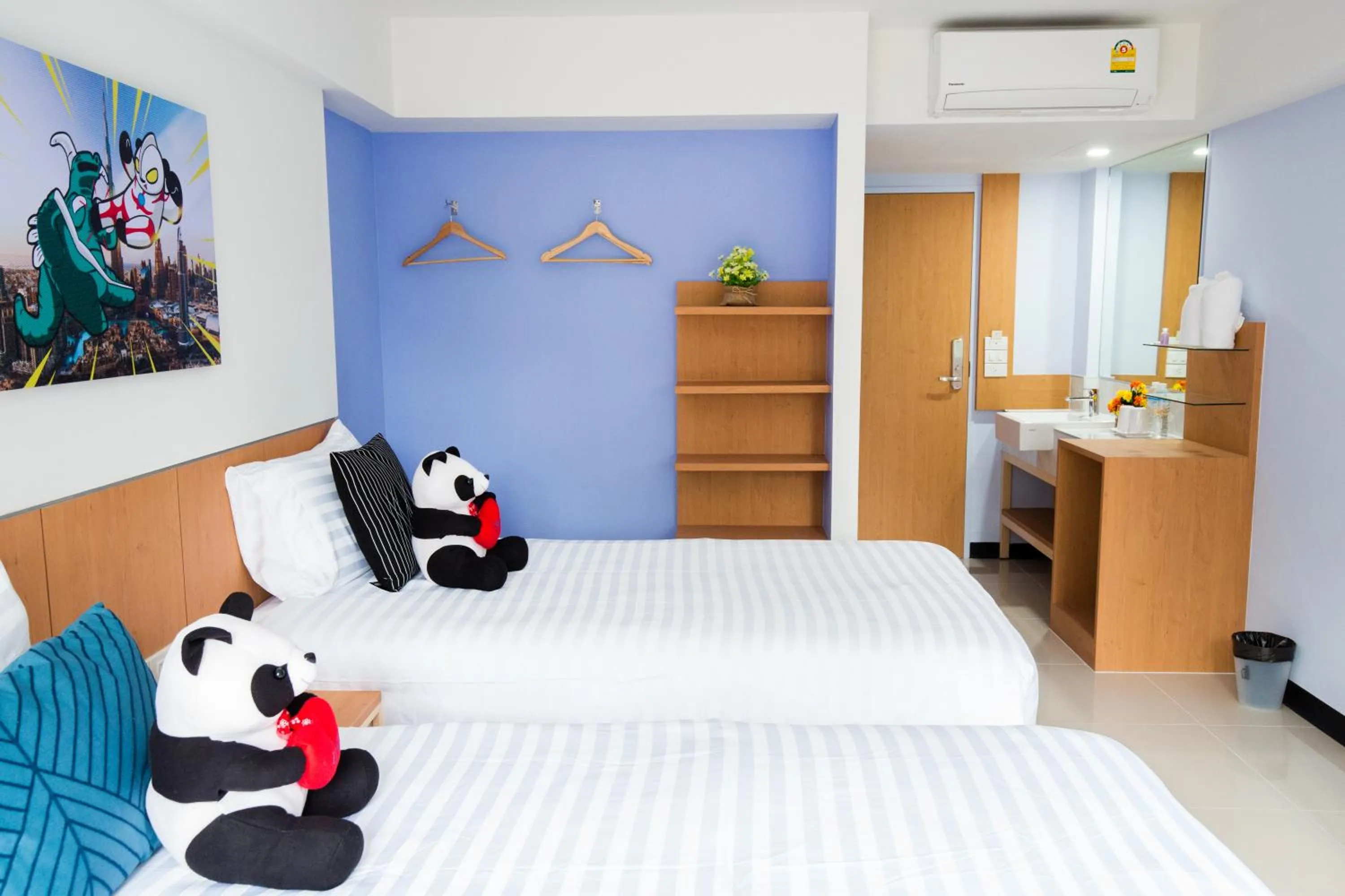 Bed in Lucky panda Hotel
