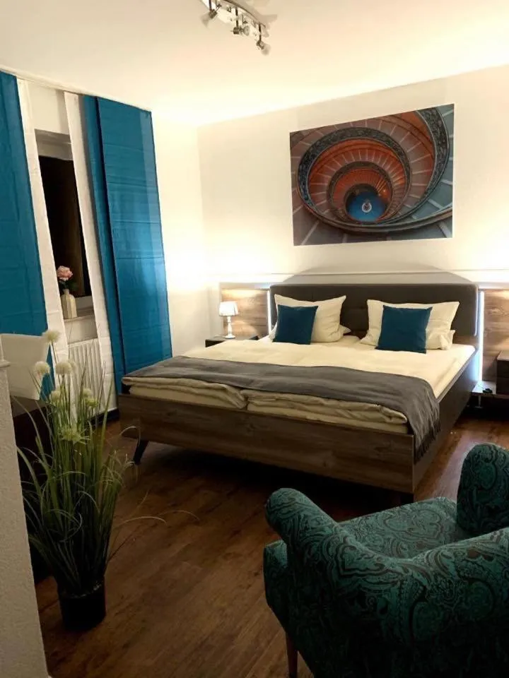 Photo of the whole room, Bed in Hotel Restaurant Borchard