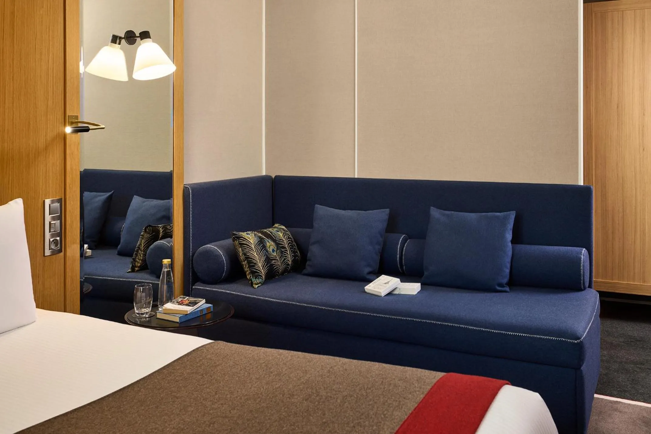 Family, Bed in l'Echiquier Opéra Hotel Paris - MGallery Collection