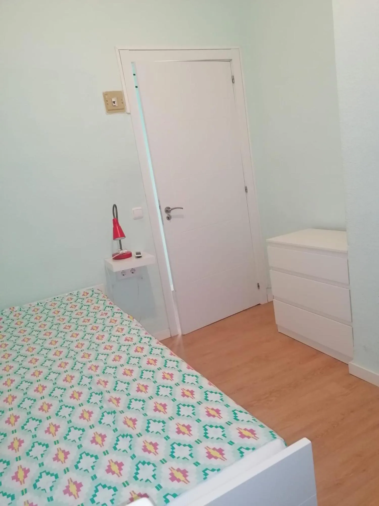 Photo of the whole room in RESIDENCIA ABAY