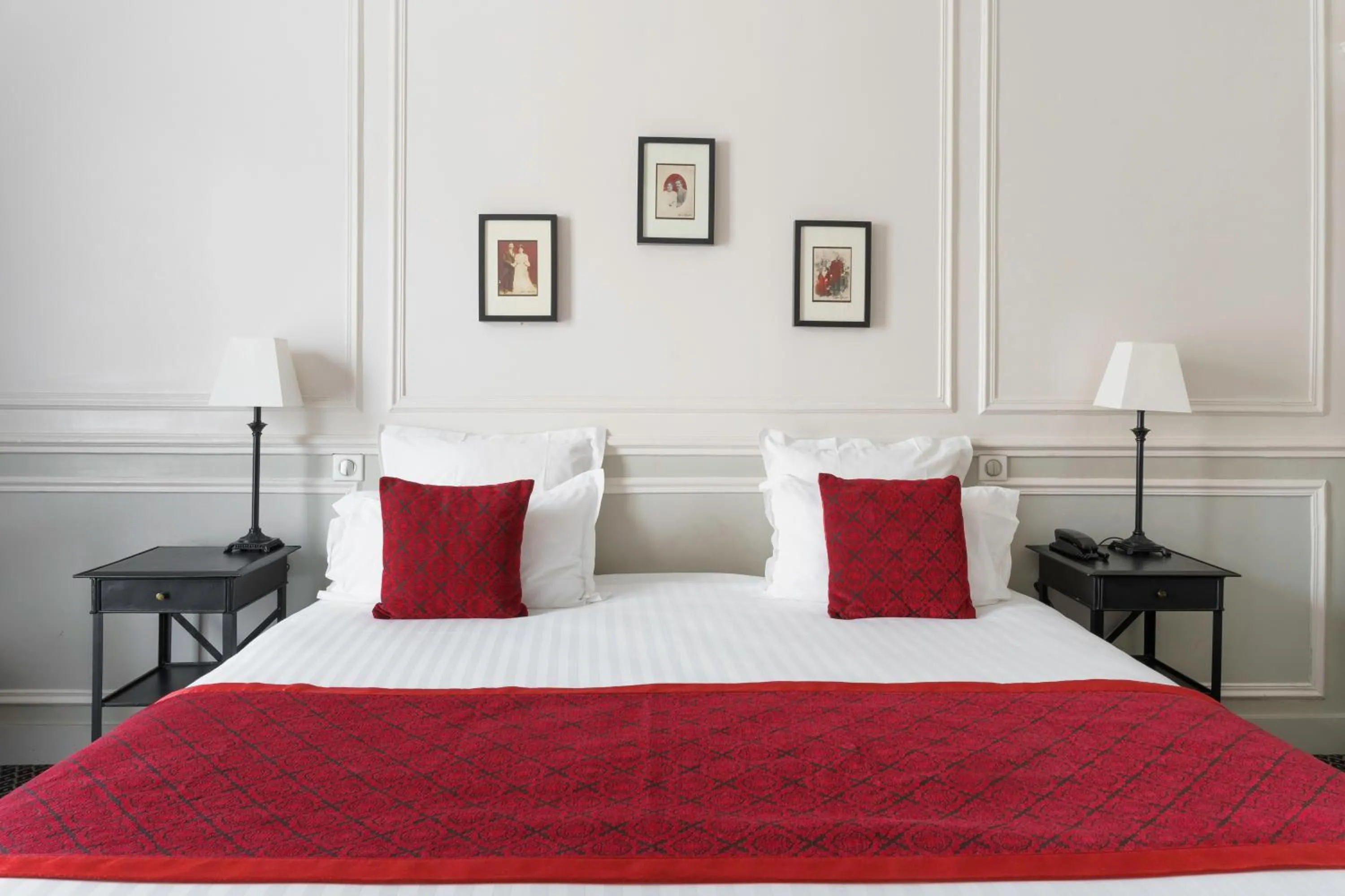 Bed in Bradford Elysées - Astotel