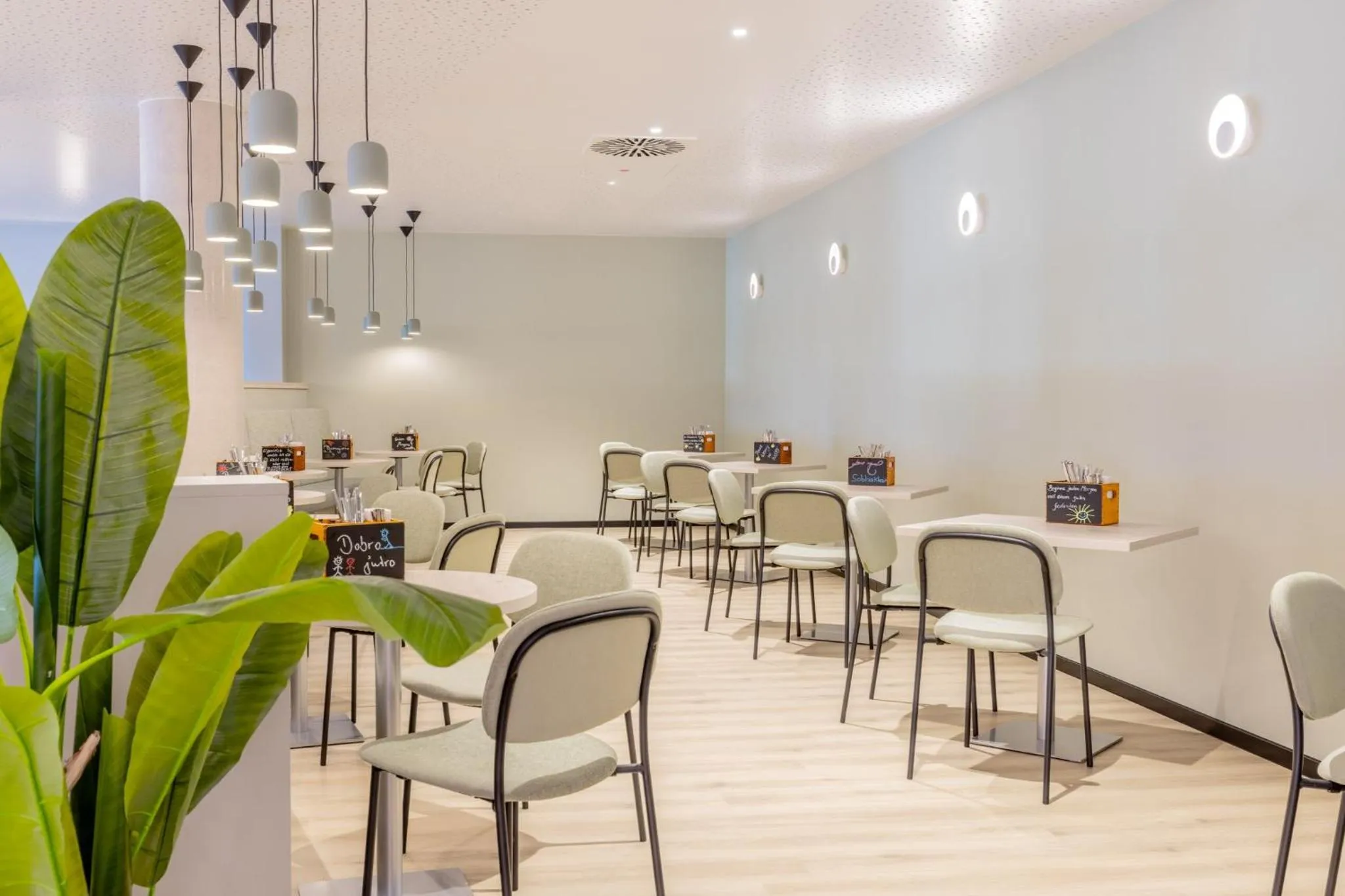 Breakfast in Holiday Inn - the niu, Flux Passau by IHG