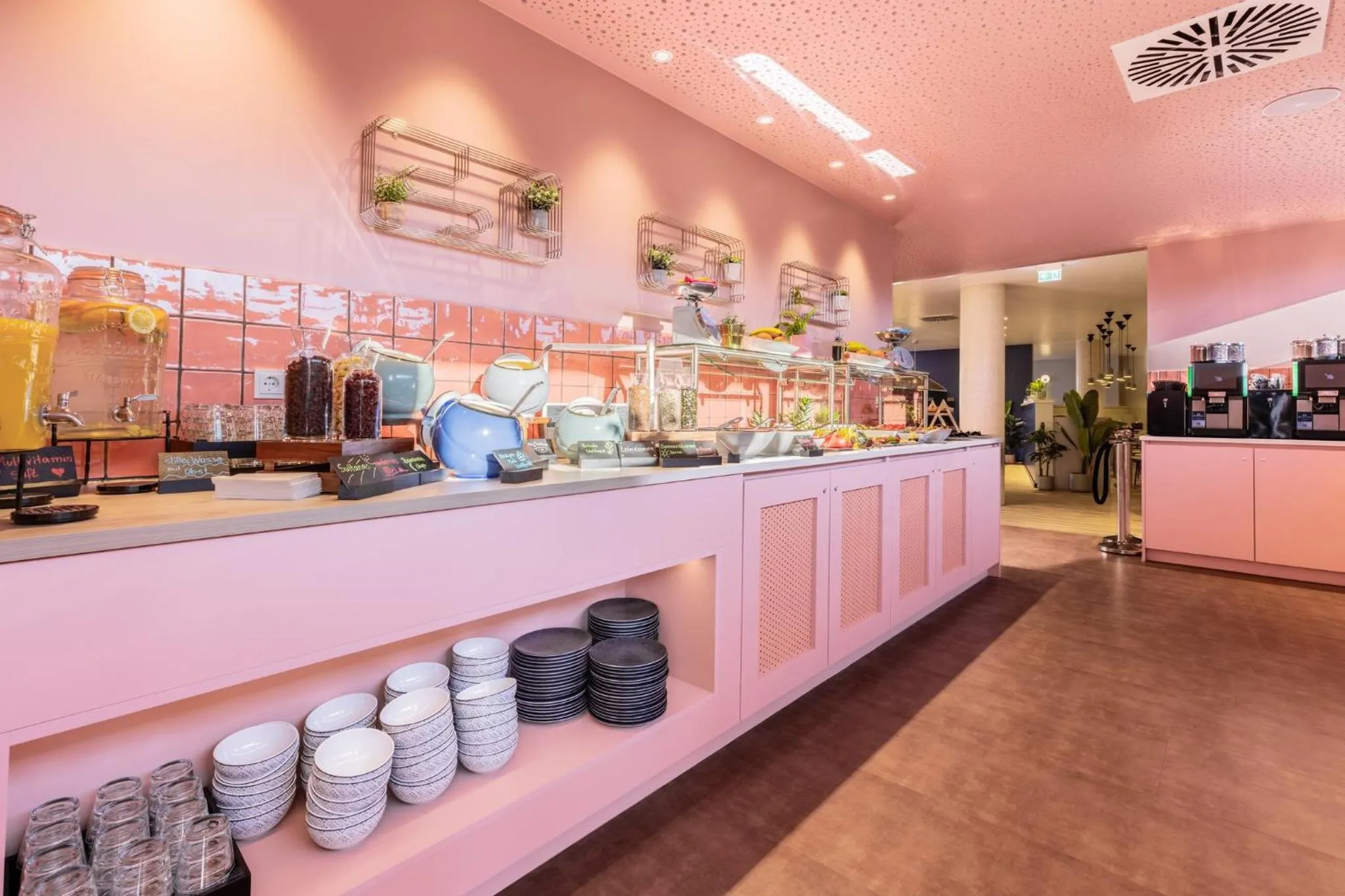 Breakfast in Holiday Inn - the niu, Flux Passau by IHG