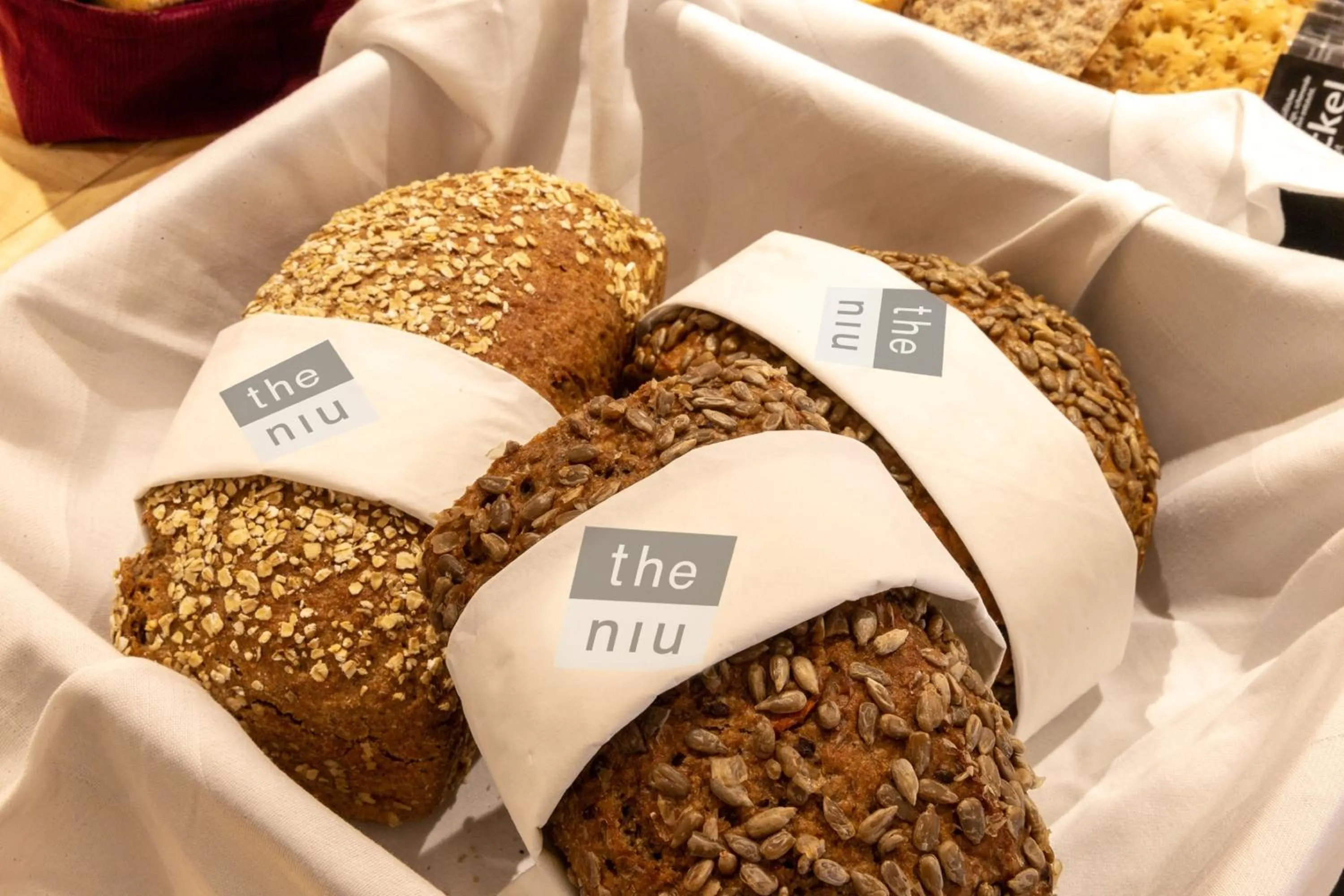 Restaurant/places to eat in Holiday Inn - the niu, Flux Passau by IHG