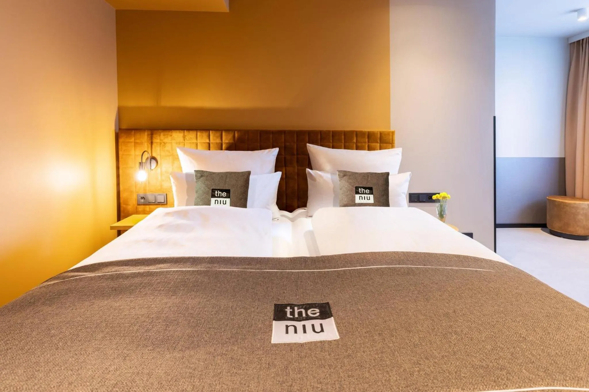 Photo of the whole room, Bed in Holiday Inn - the niu, Flux Passau by IHG