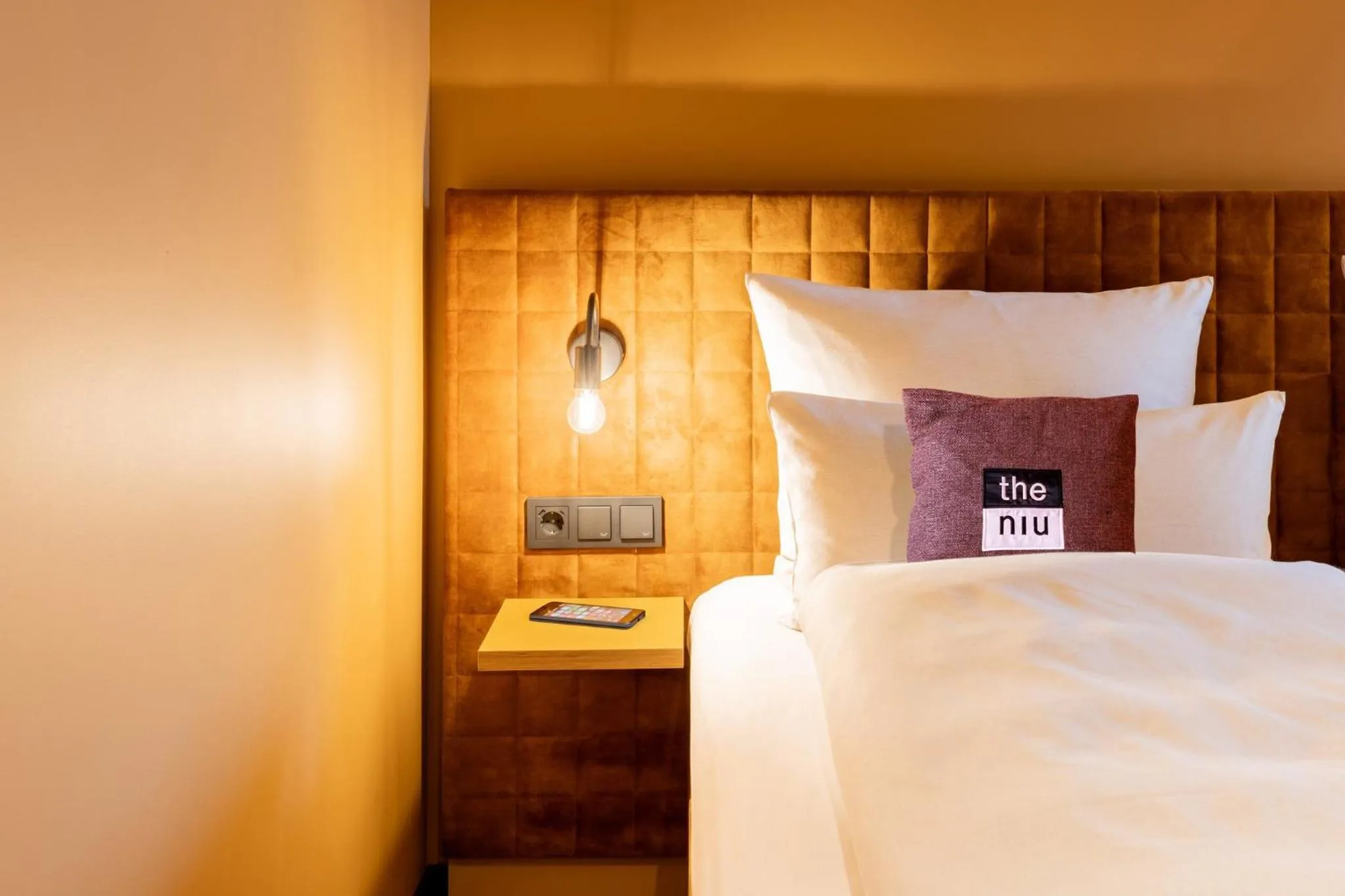 Photo of the whole room, Bed in Holiday Inn - the niu, Flux Passau by IHG