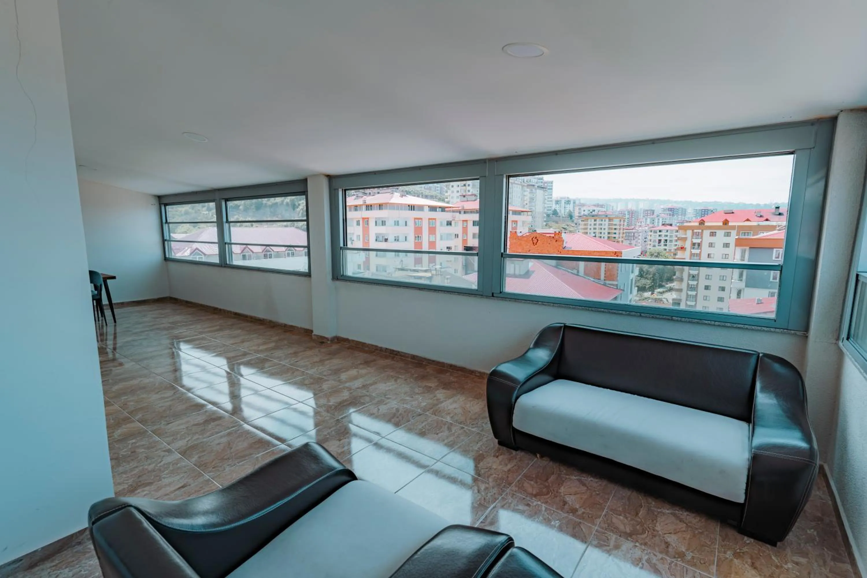 Empula Hotel & Residences