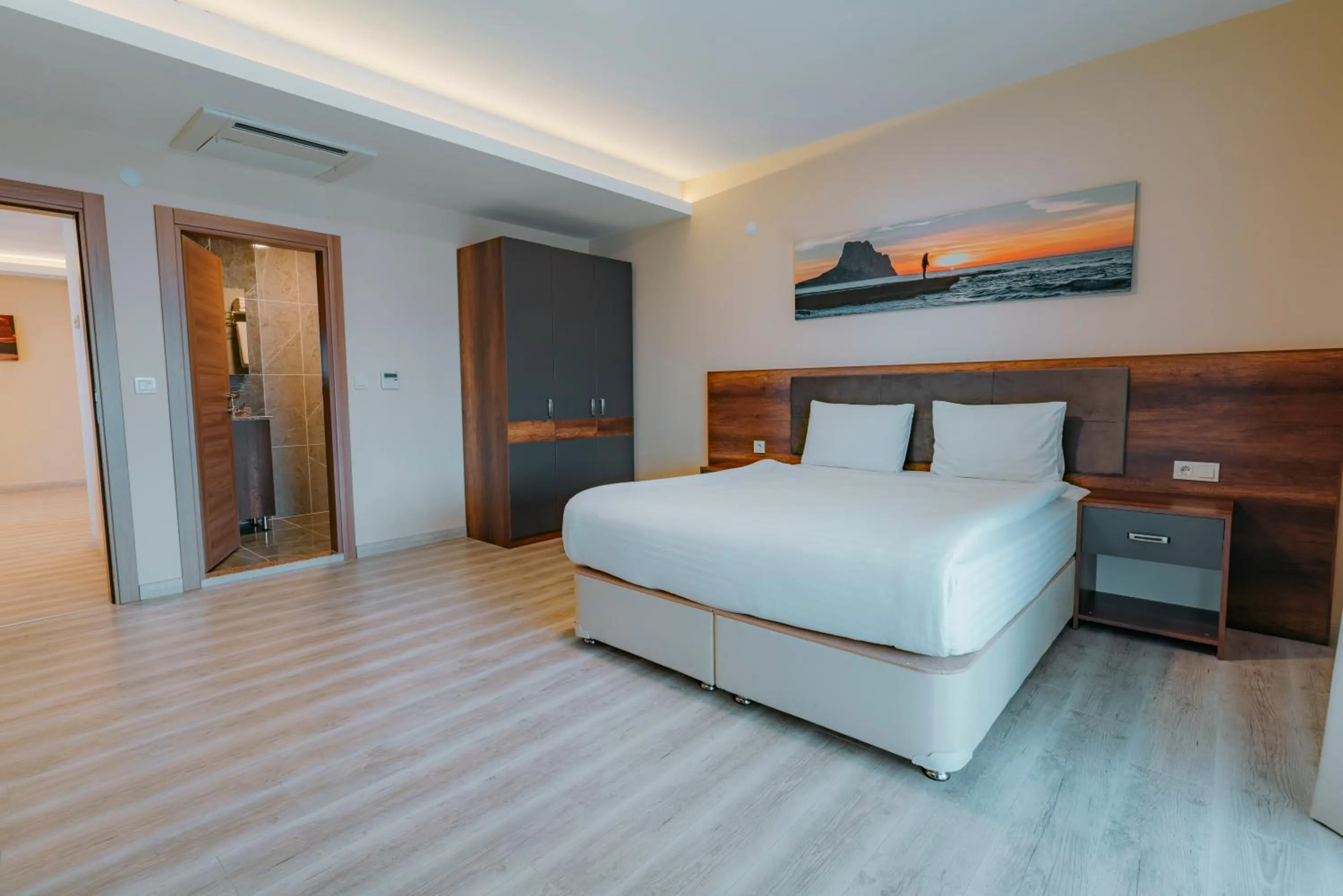 Empula Hotel & Residences