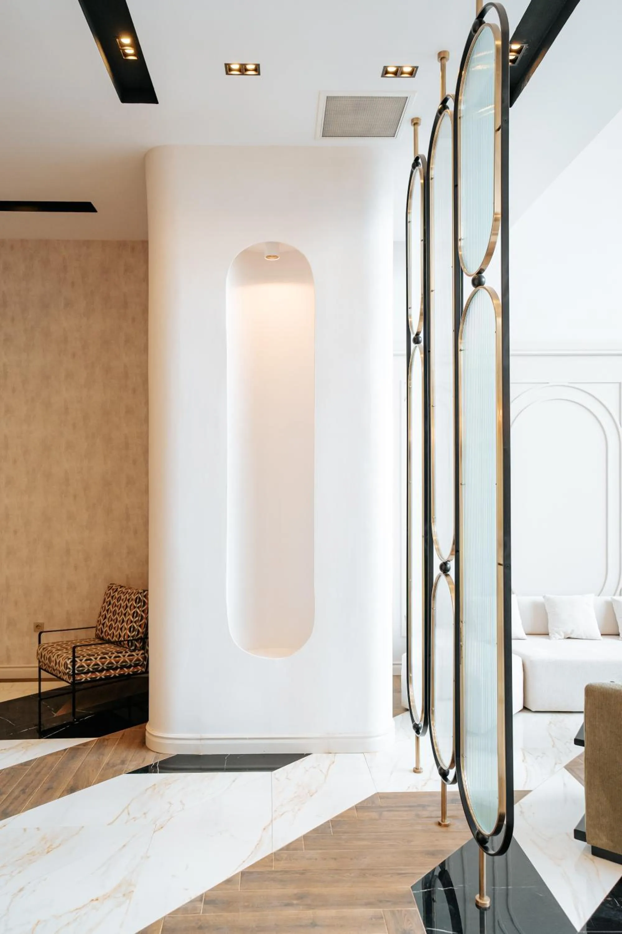 Empula Hotel & Residences