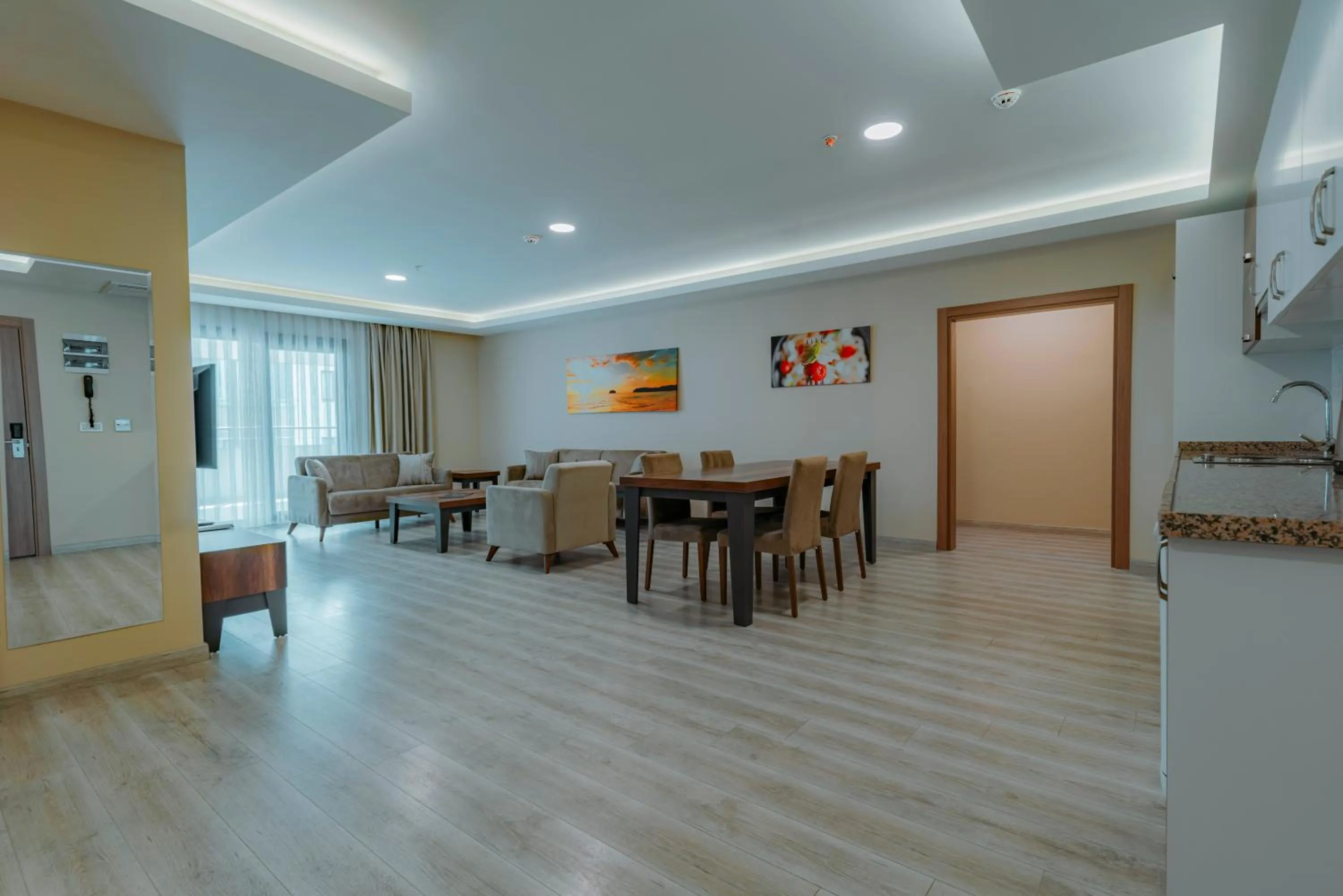 Empula Hotel & Residences