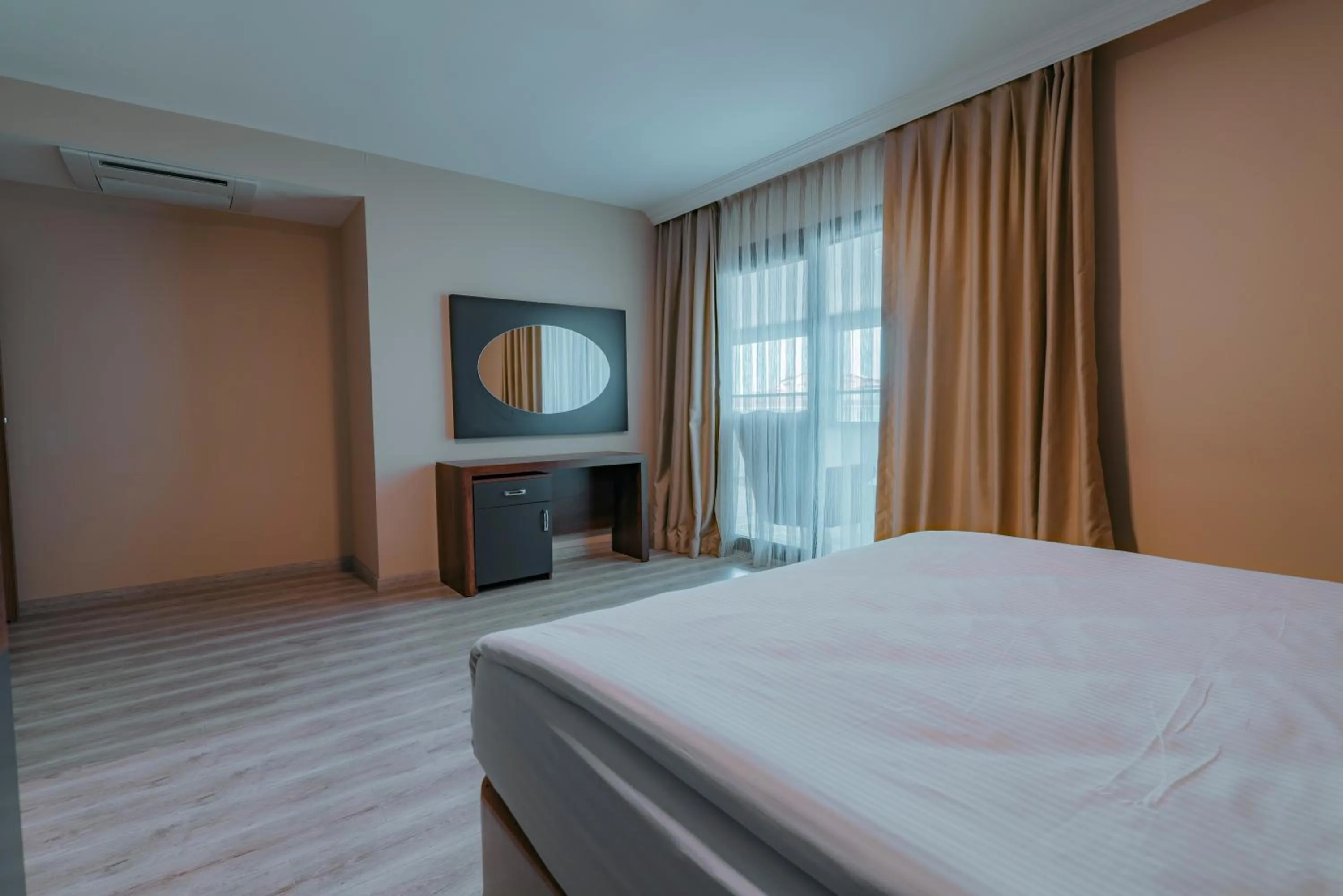 Empula Hotel & Residences