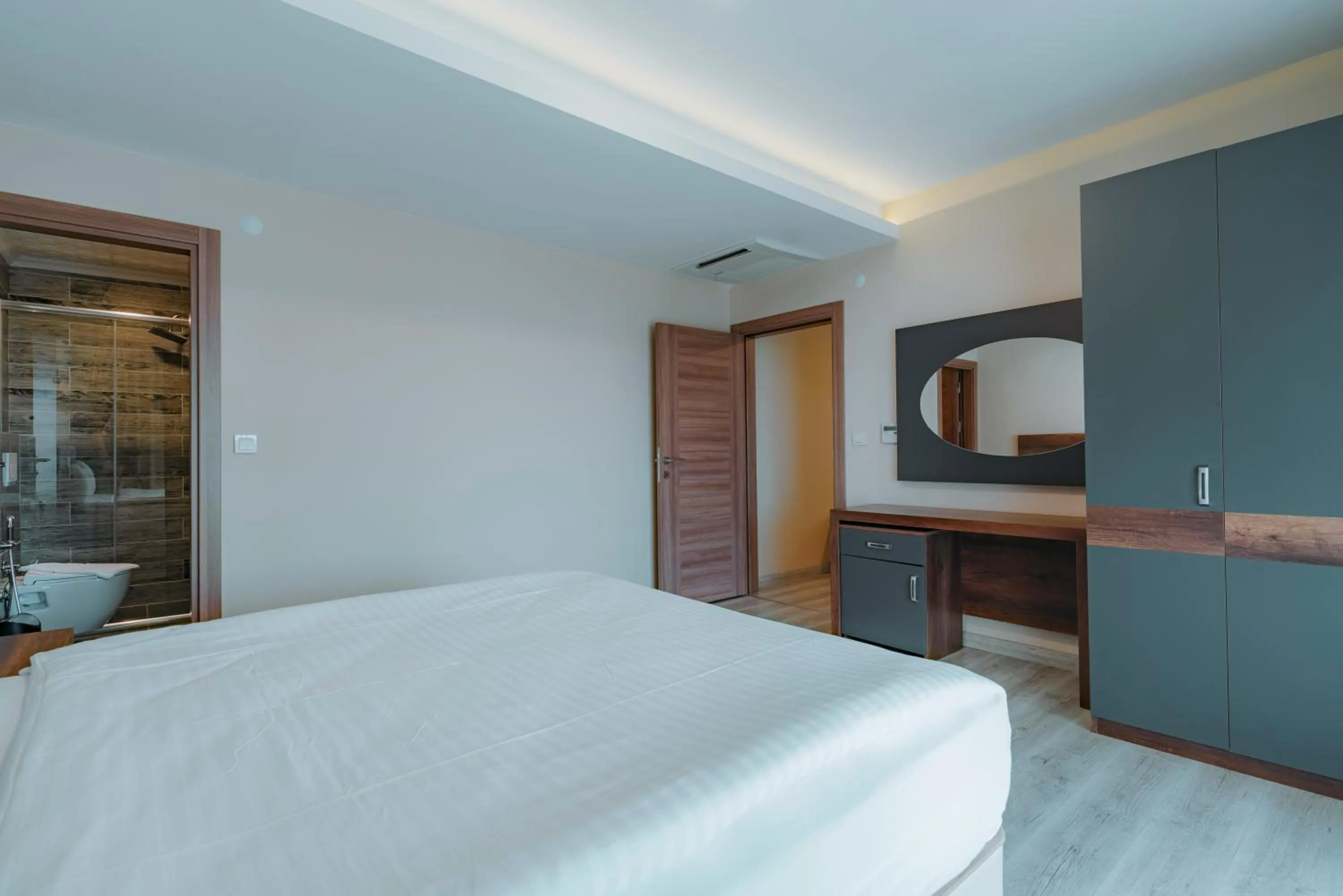 Empula Hotel & Residences