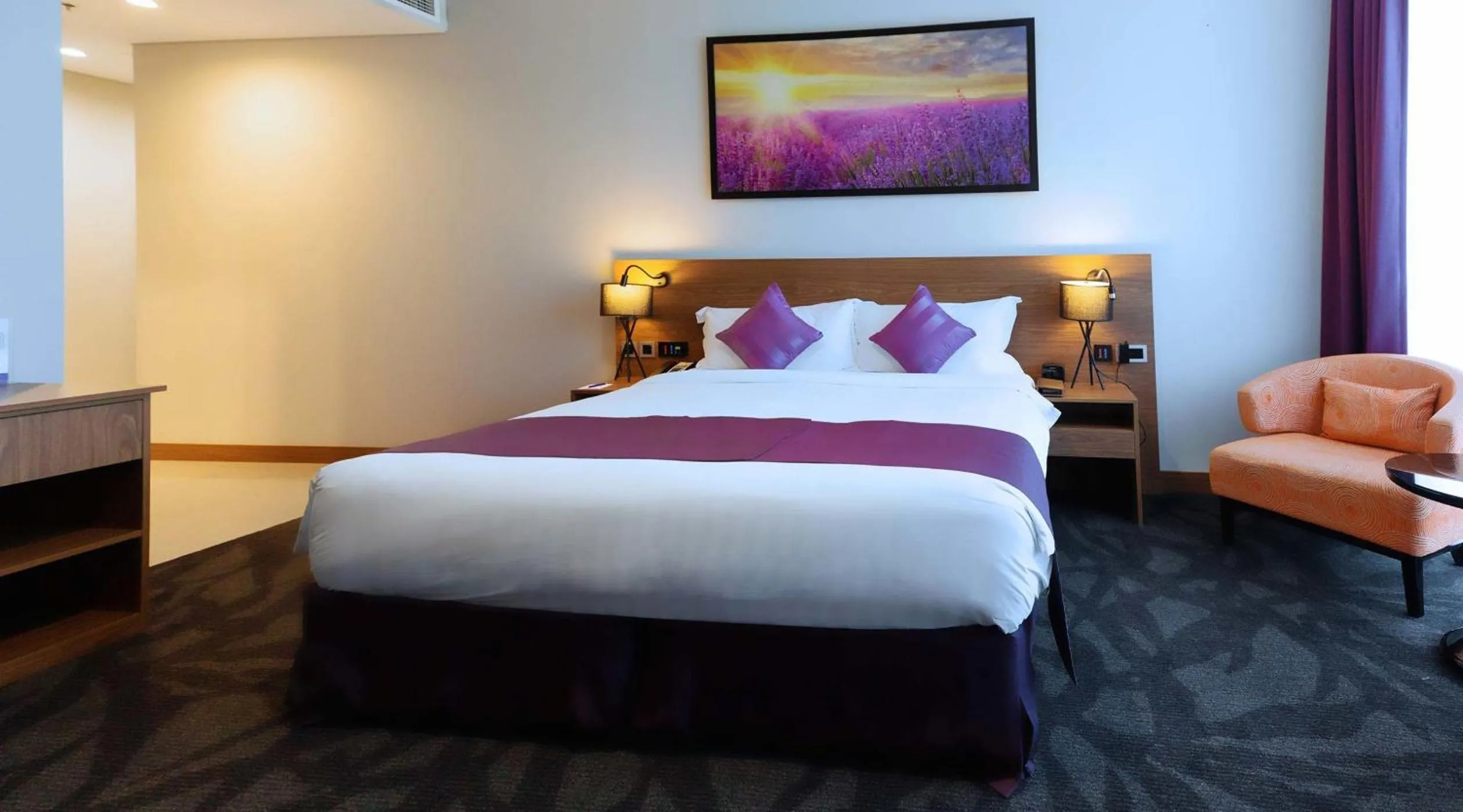 Bed in Park Regis Business Bay