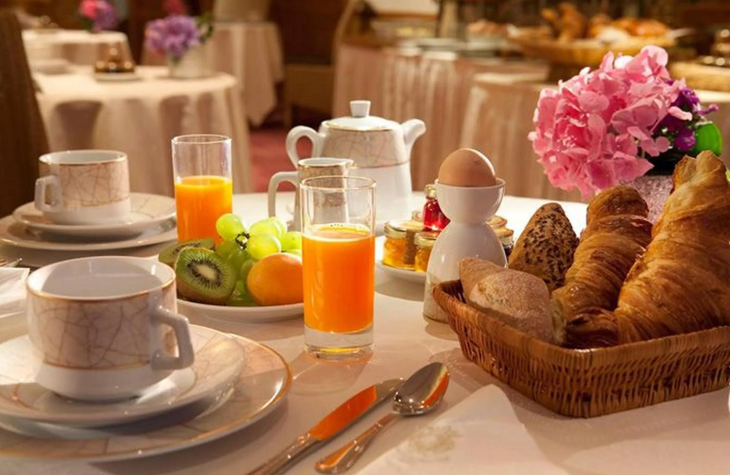 Restaurant/places to eat in Hôtel Horset Opéra, Best Western Premier Collection