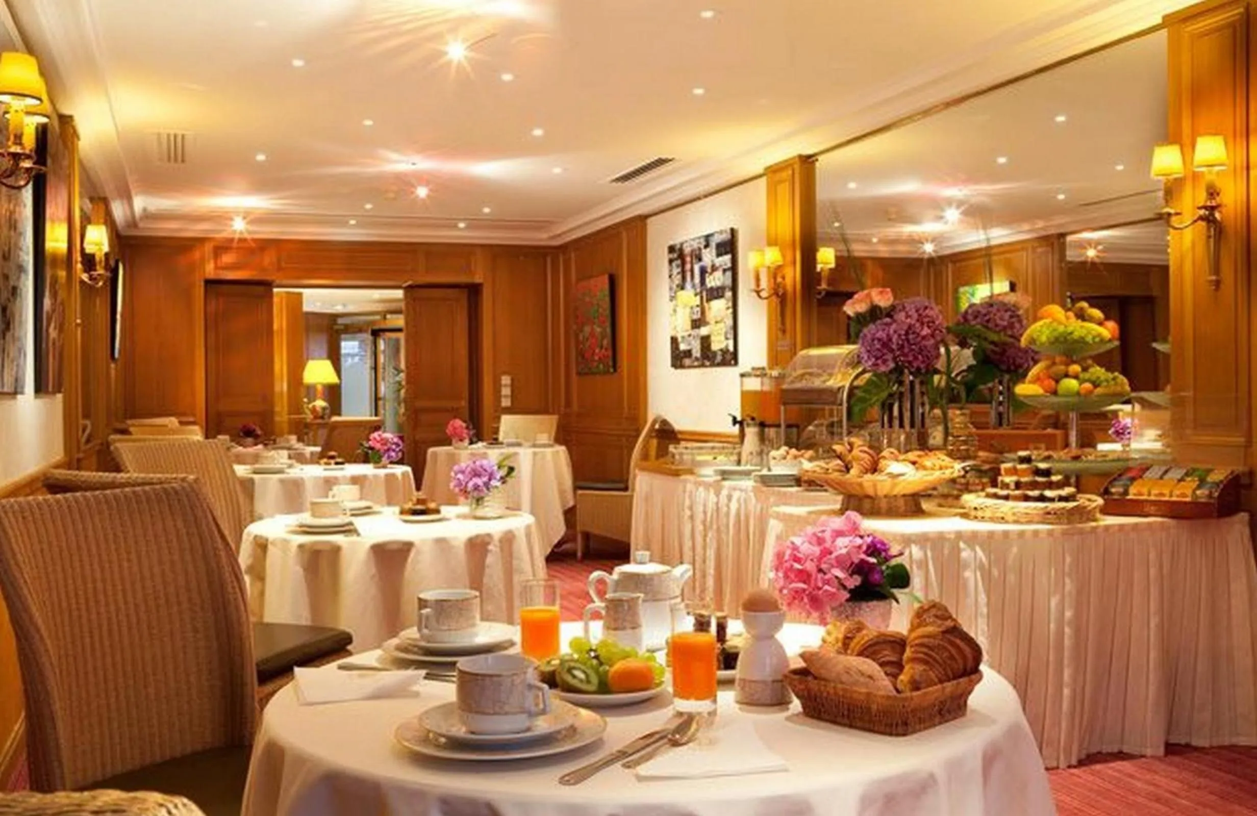 Restaurant/places to eat in Hôtel Horset Opéra, Best Western Premier Collection