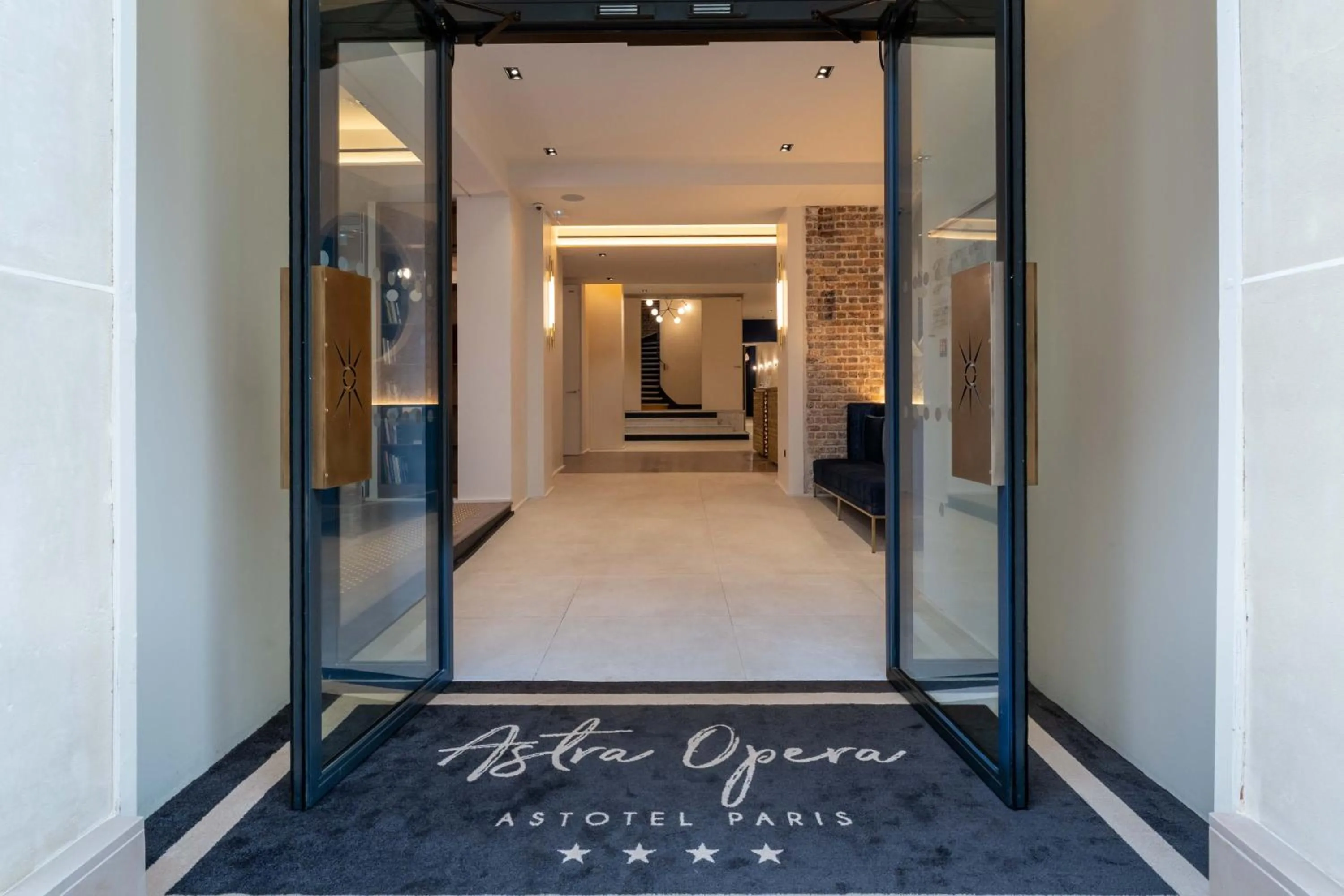 Facade/entrance in Hotel Astra Opera - Astotel