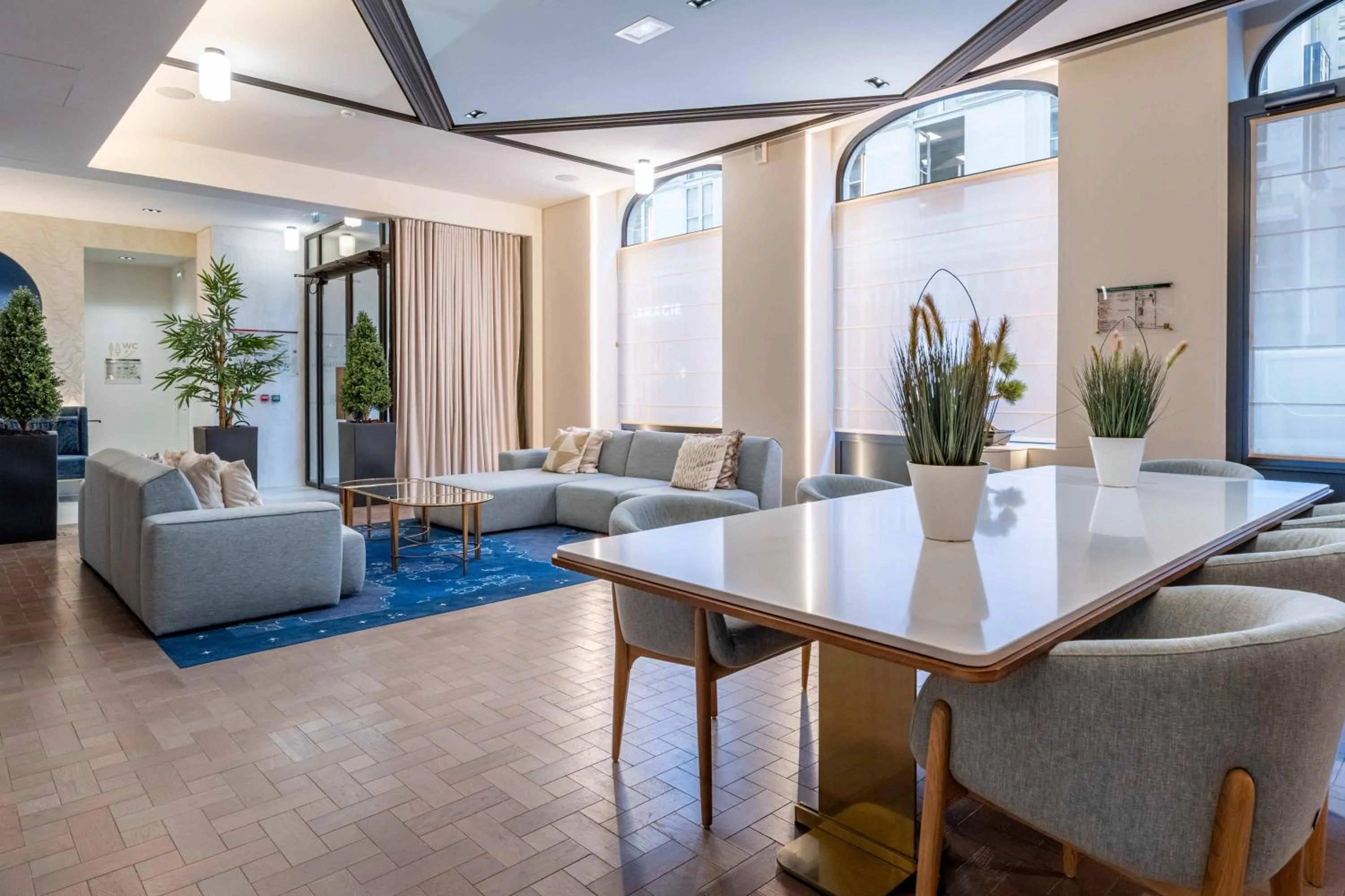 Living room in Hotel Astra Opera - Astotel