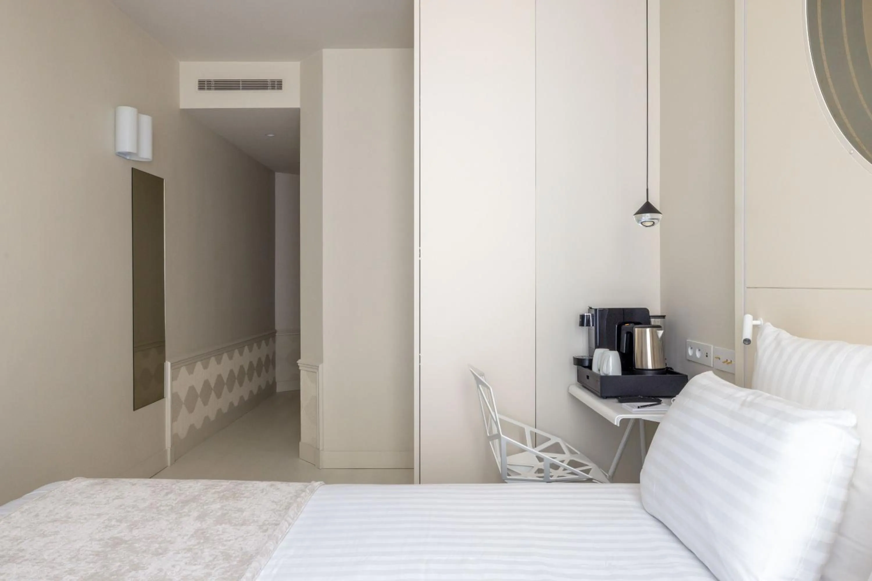 Bedroom, Bed in Hotel Astra Opera - Astotel