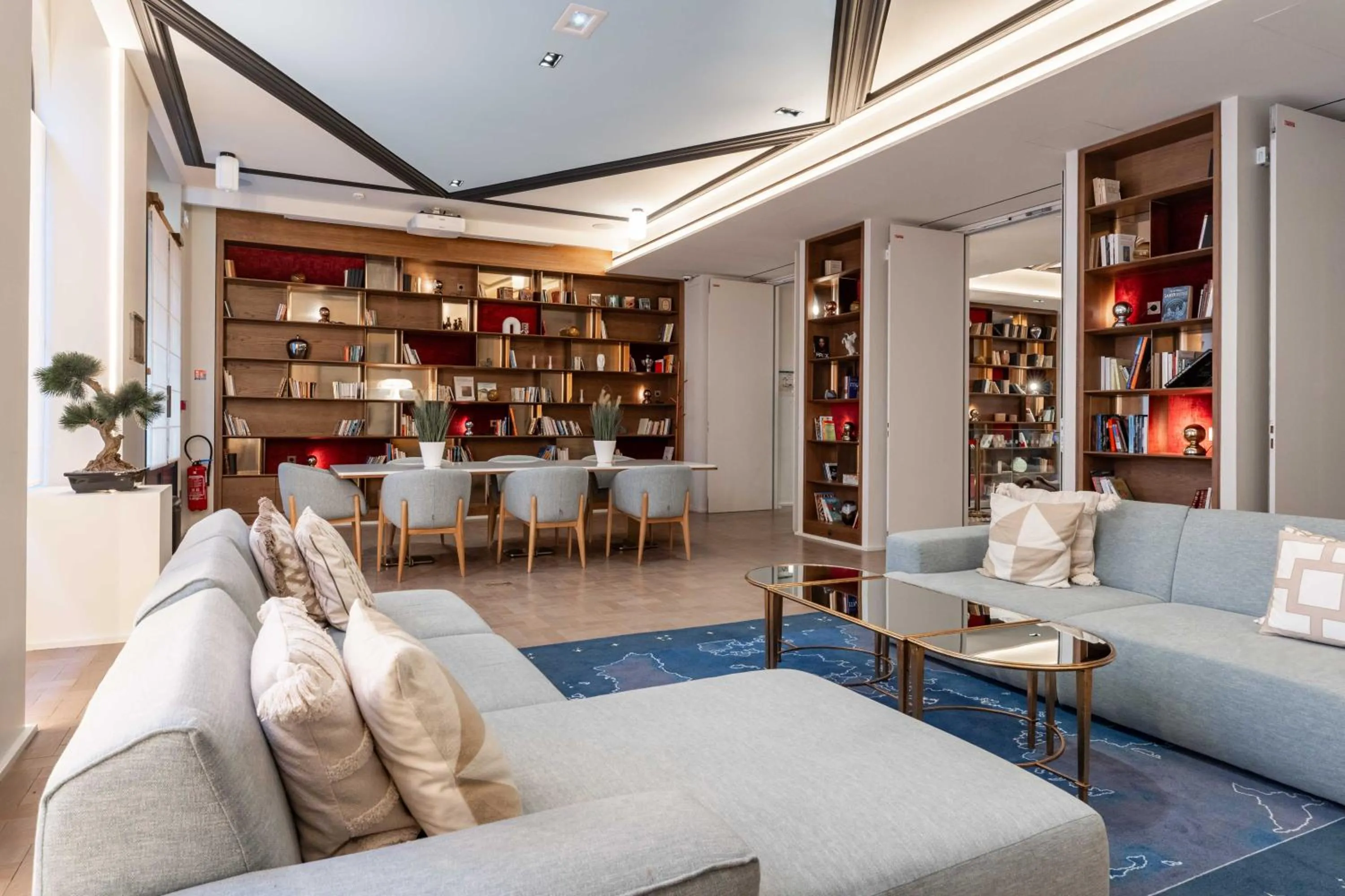 Living room in Hotel Astra Opera - Astotel