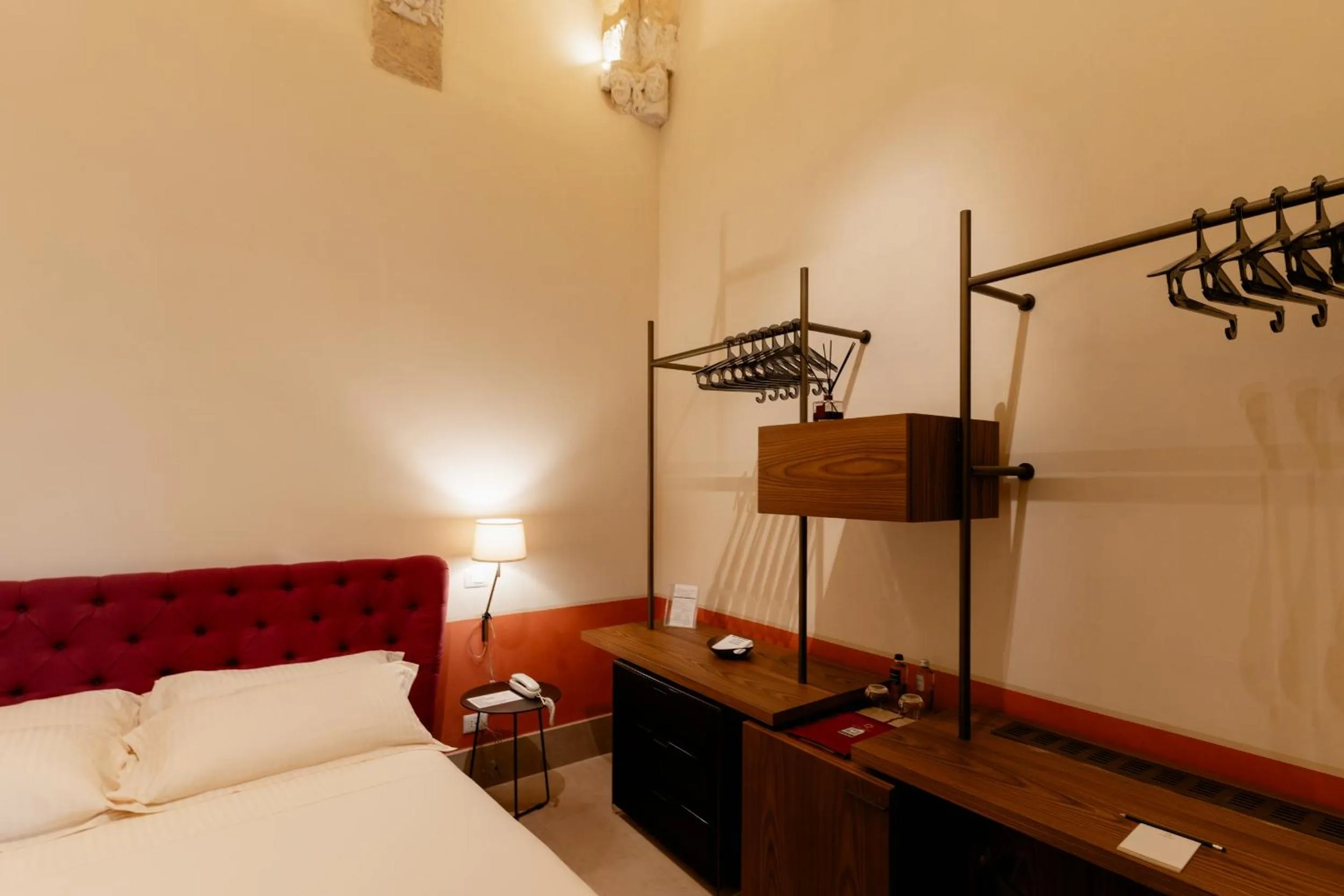 Seating area, Bed in BV Quarry Matera