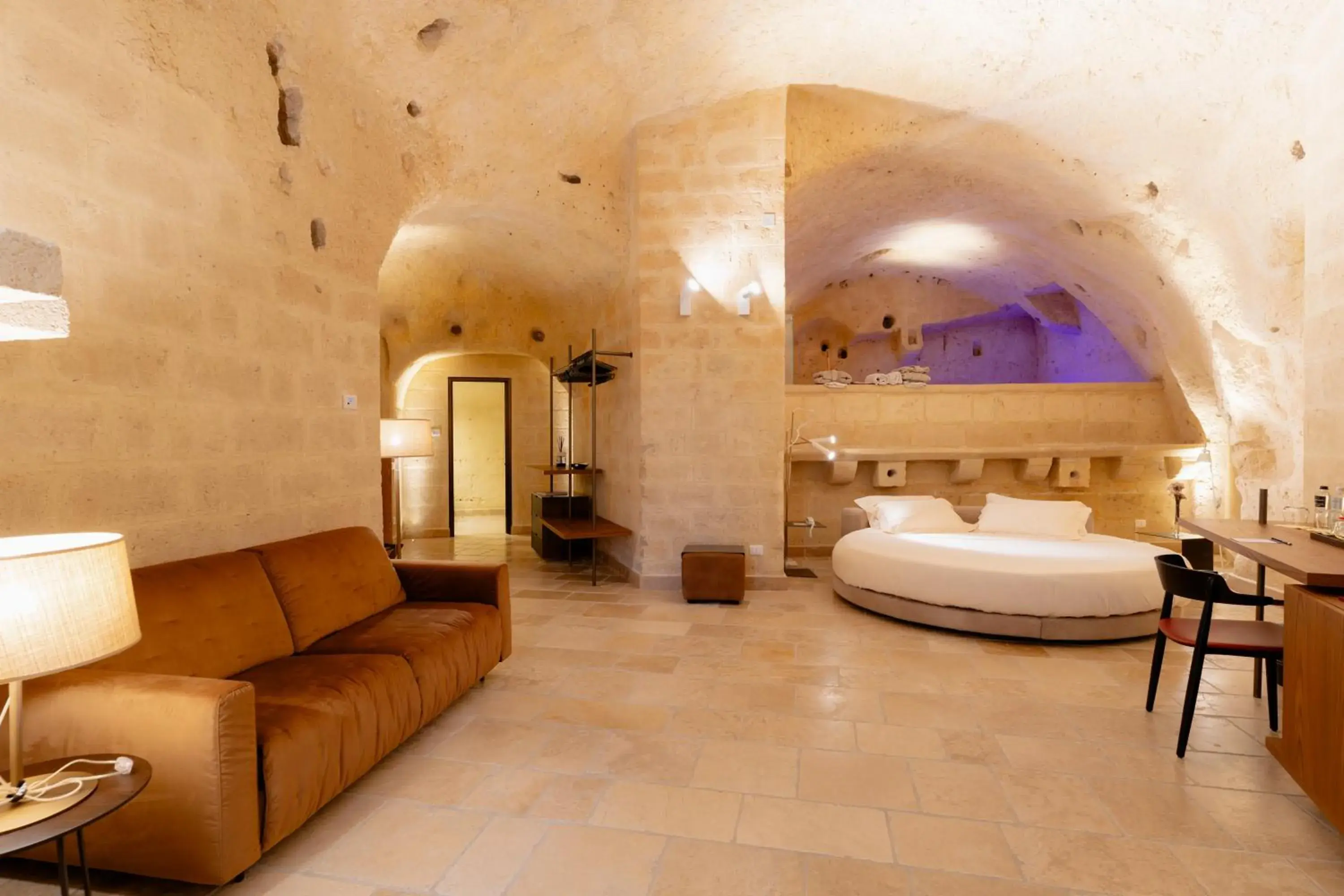King Suite with Spa Bath in BV Quarry Matera King Suite with Spa Bath in BV Quarry Matera