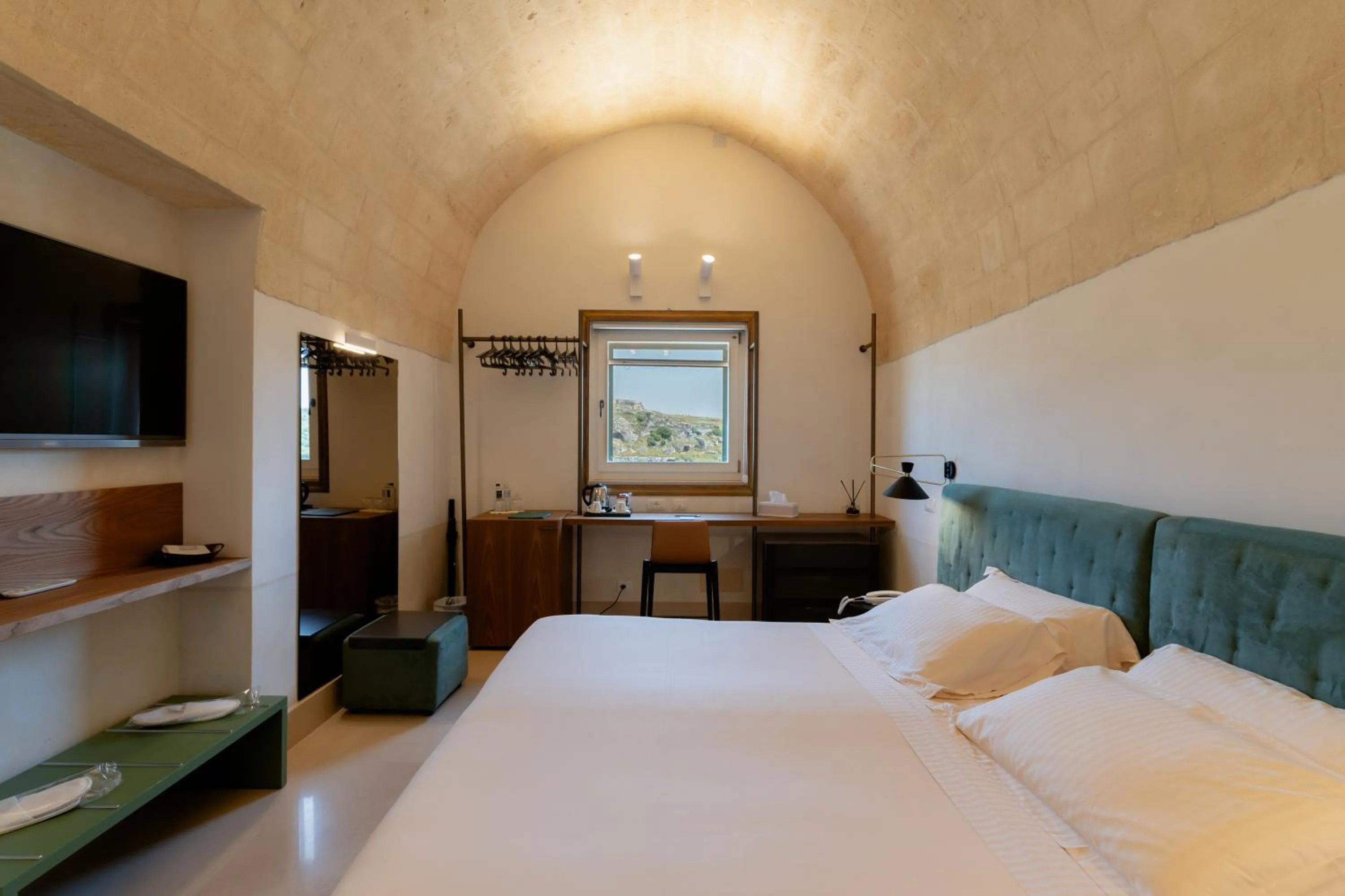 Bed in BV Quarry Matera