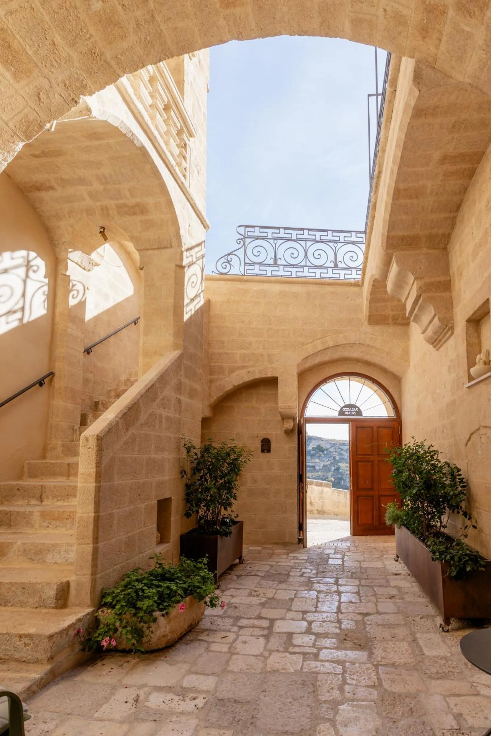 Patio in BV Quarry Matera