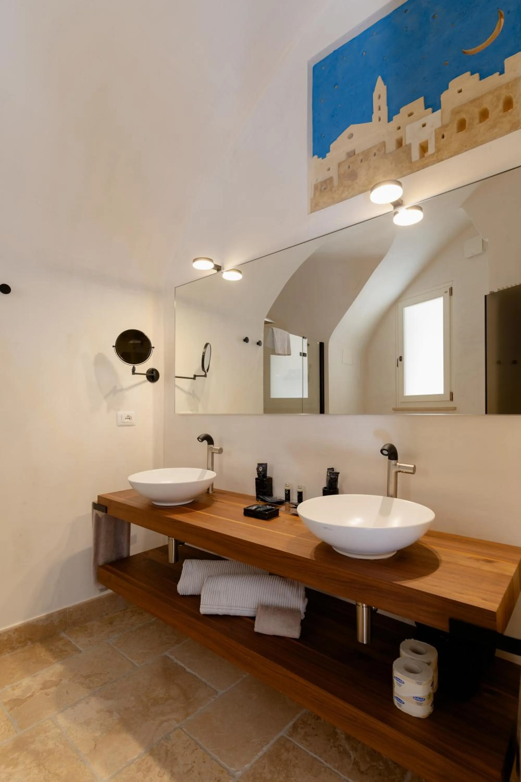 Bathroom in BV Quarry Matera