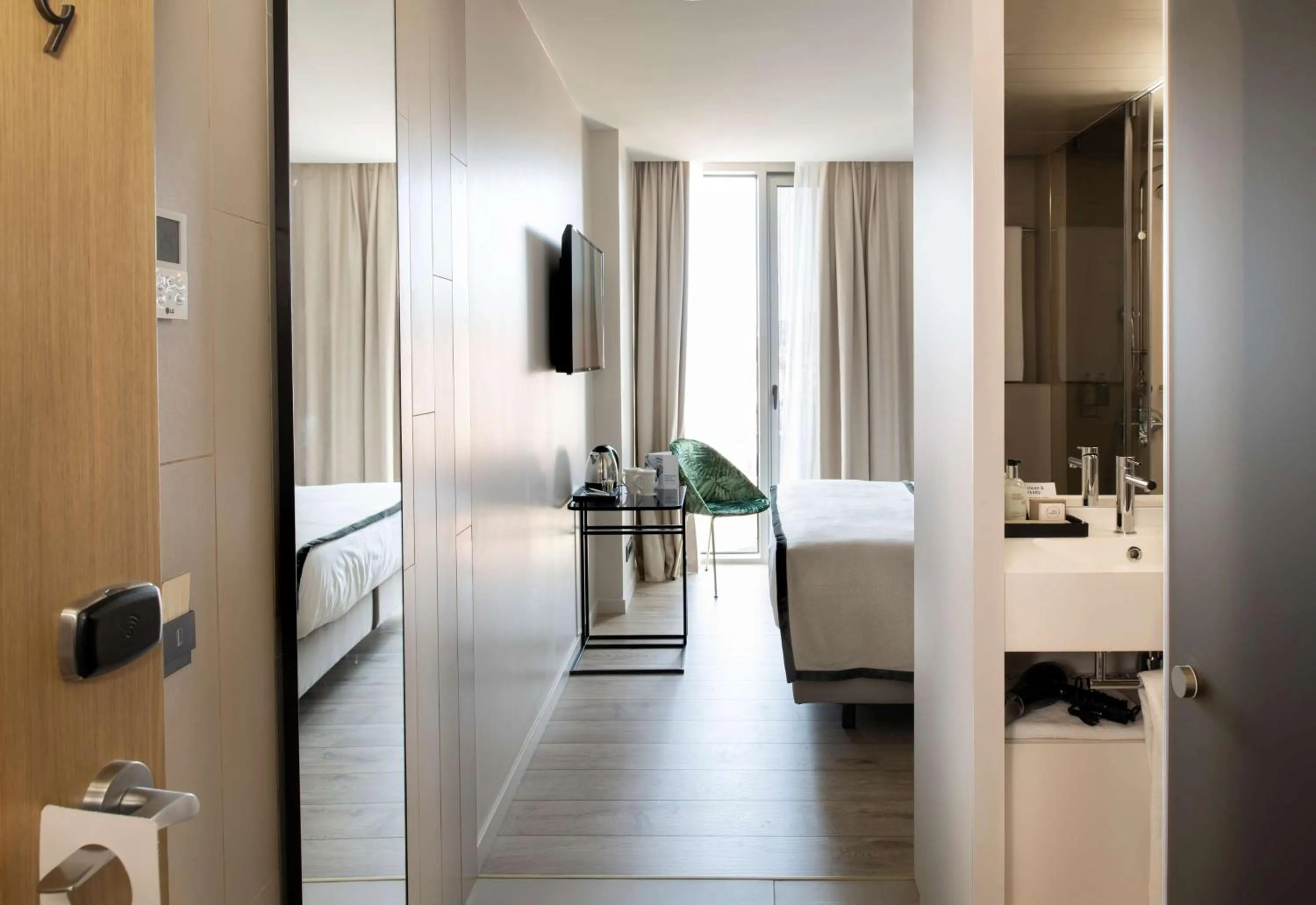 Bedroom in Occidental Barcelona 1929