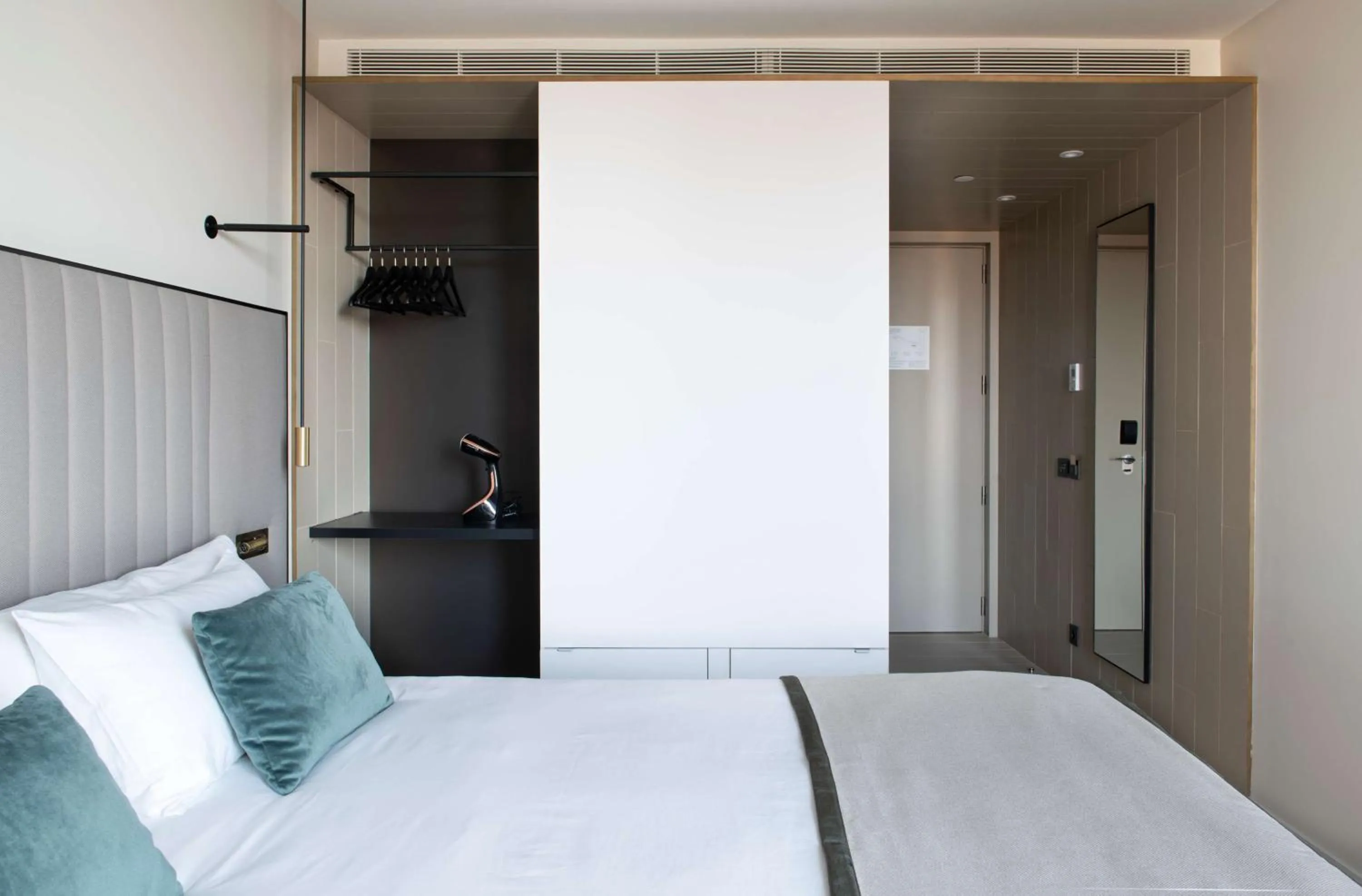 Bedroom, Bed in Occidental Barcelona 1929