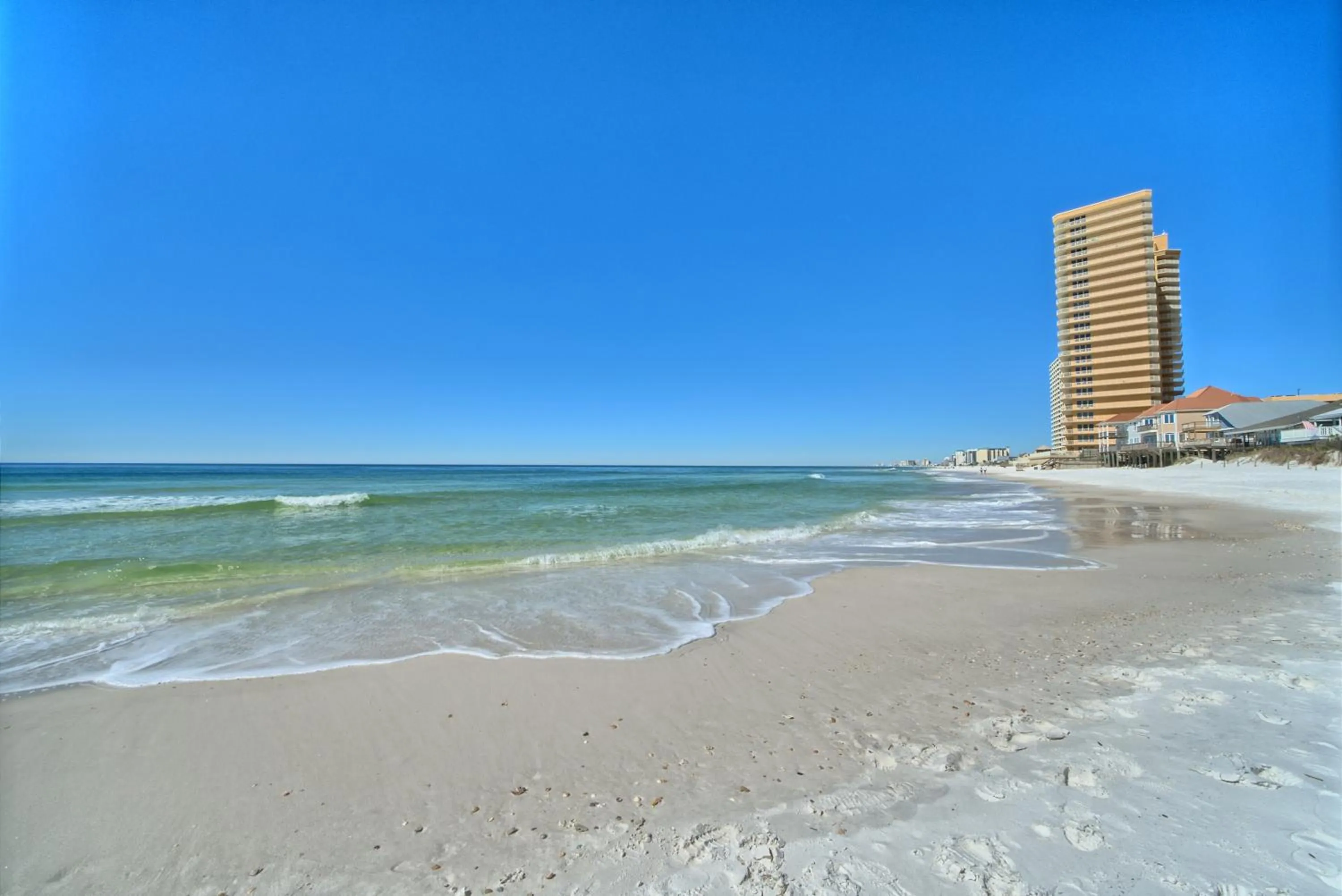 Beach in Aqua View Motel
