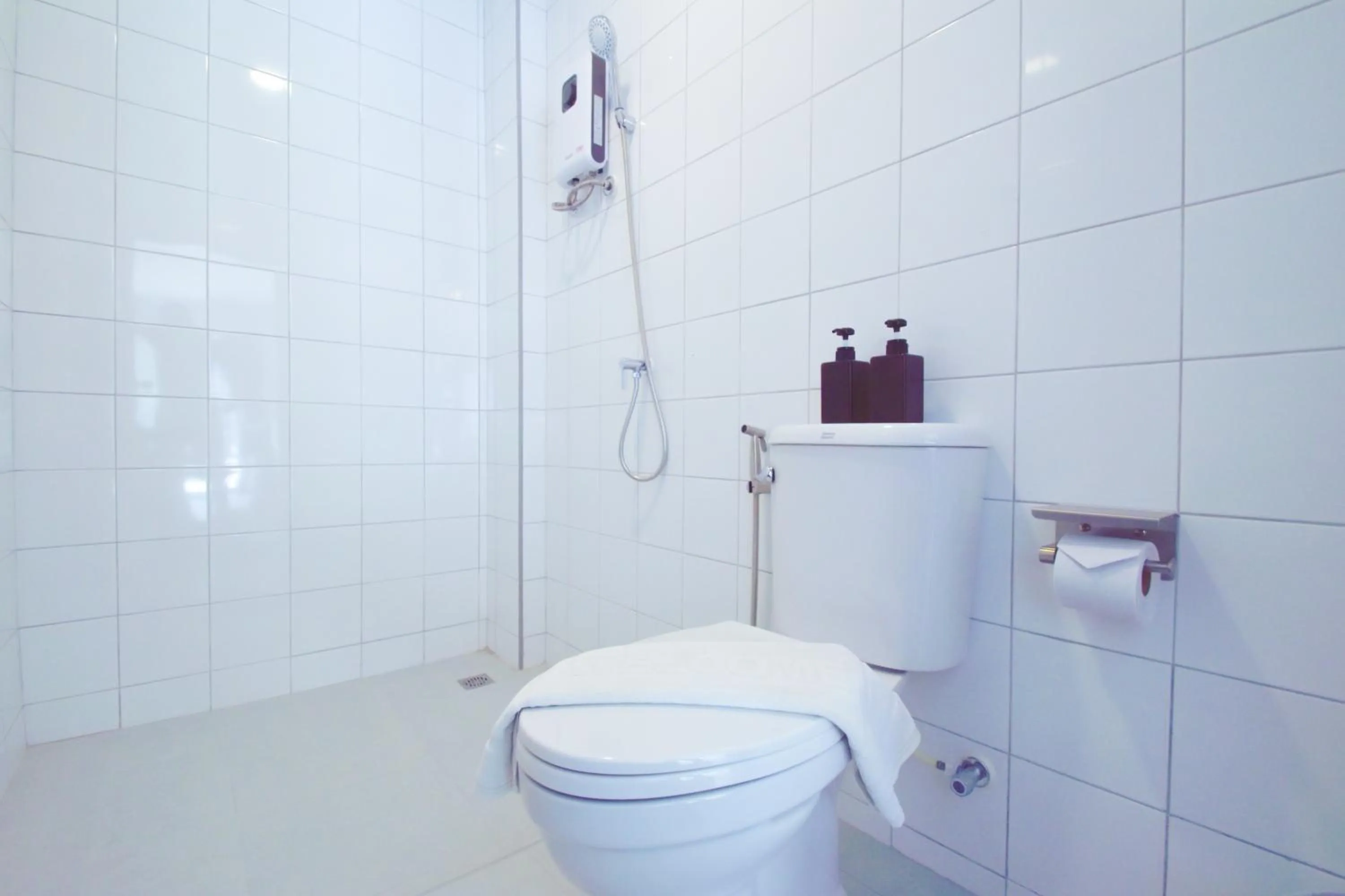 Bathroom in Monotel Aonang