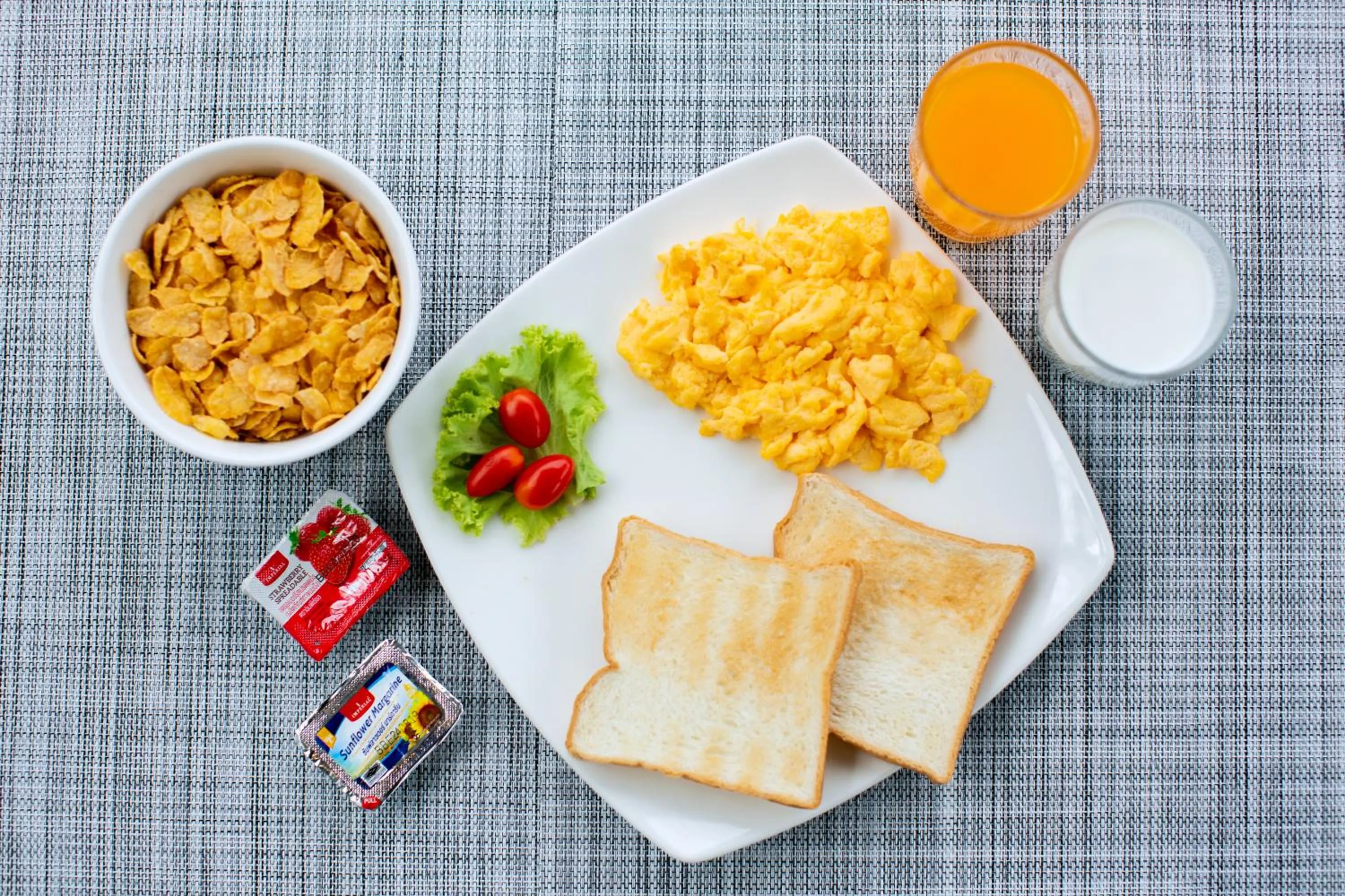 Breakfast in Monotel Aonang