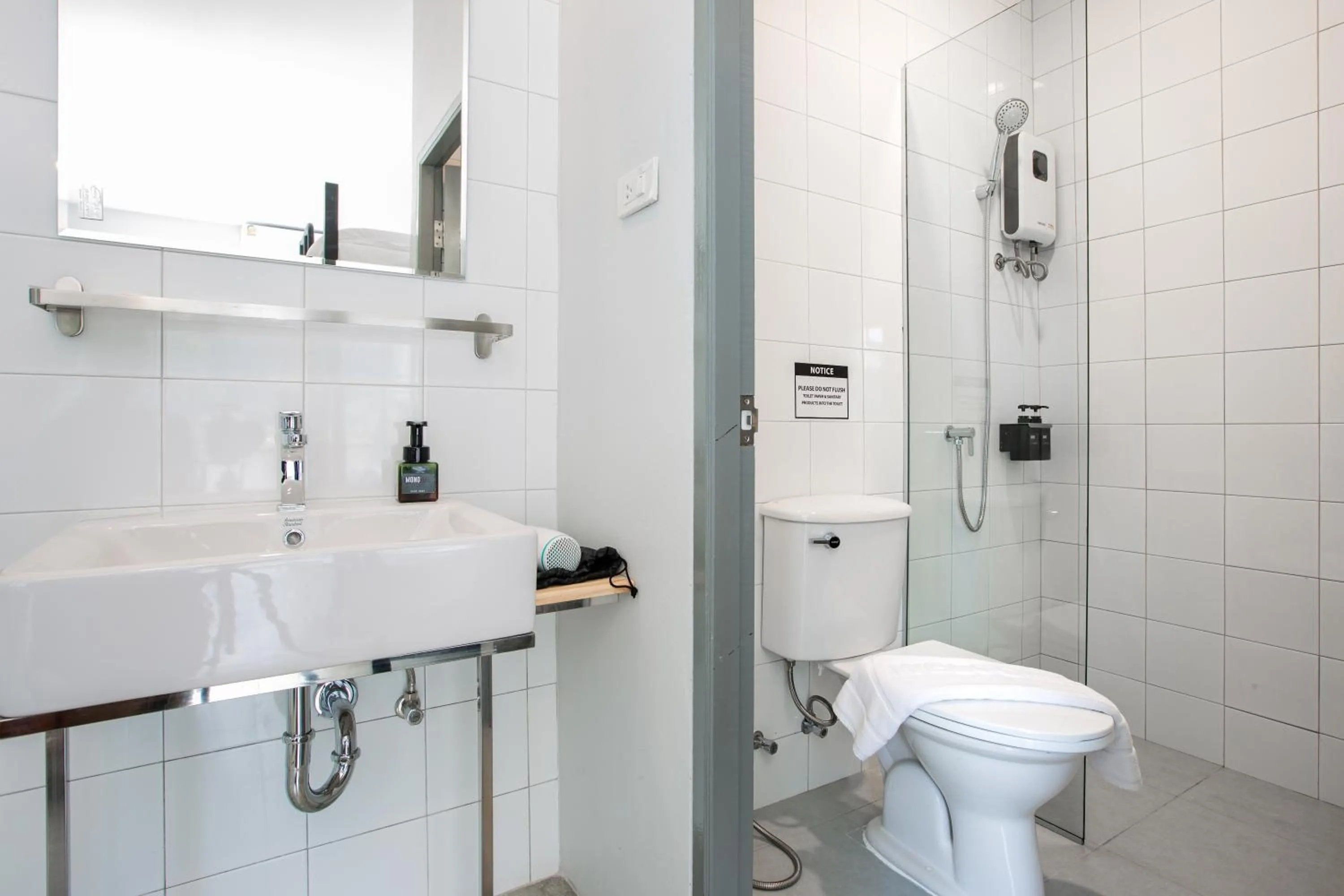 Bathroom in Monotel Aonang