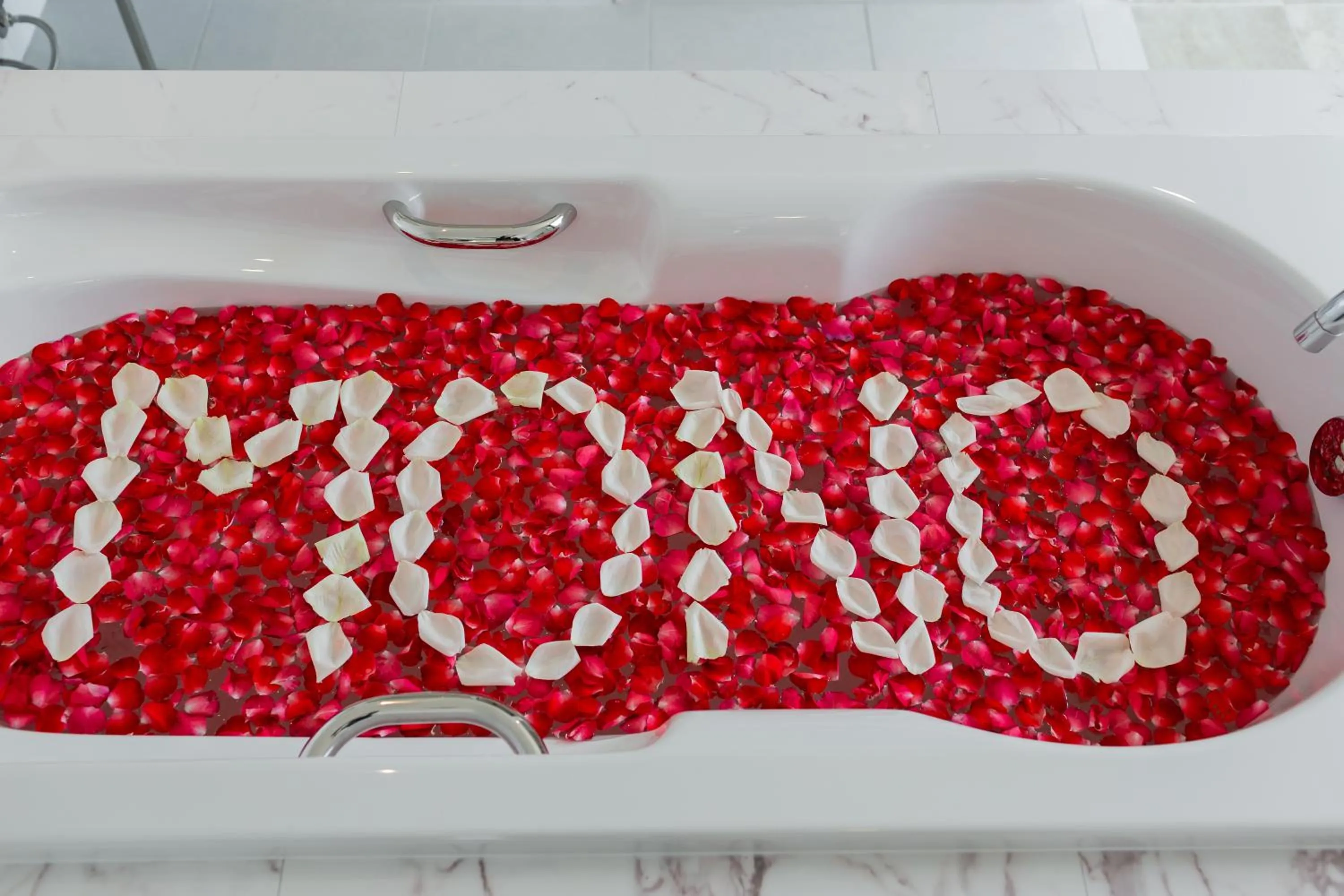 Bath in Monotel Aonang