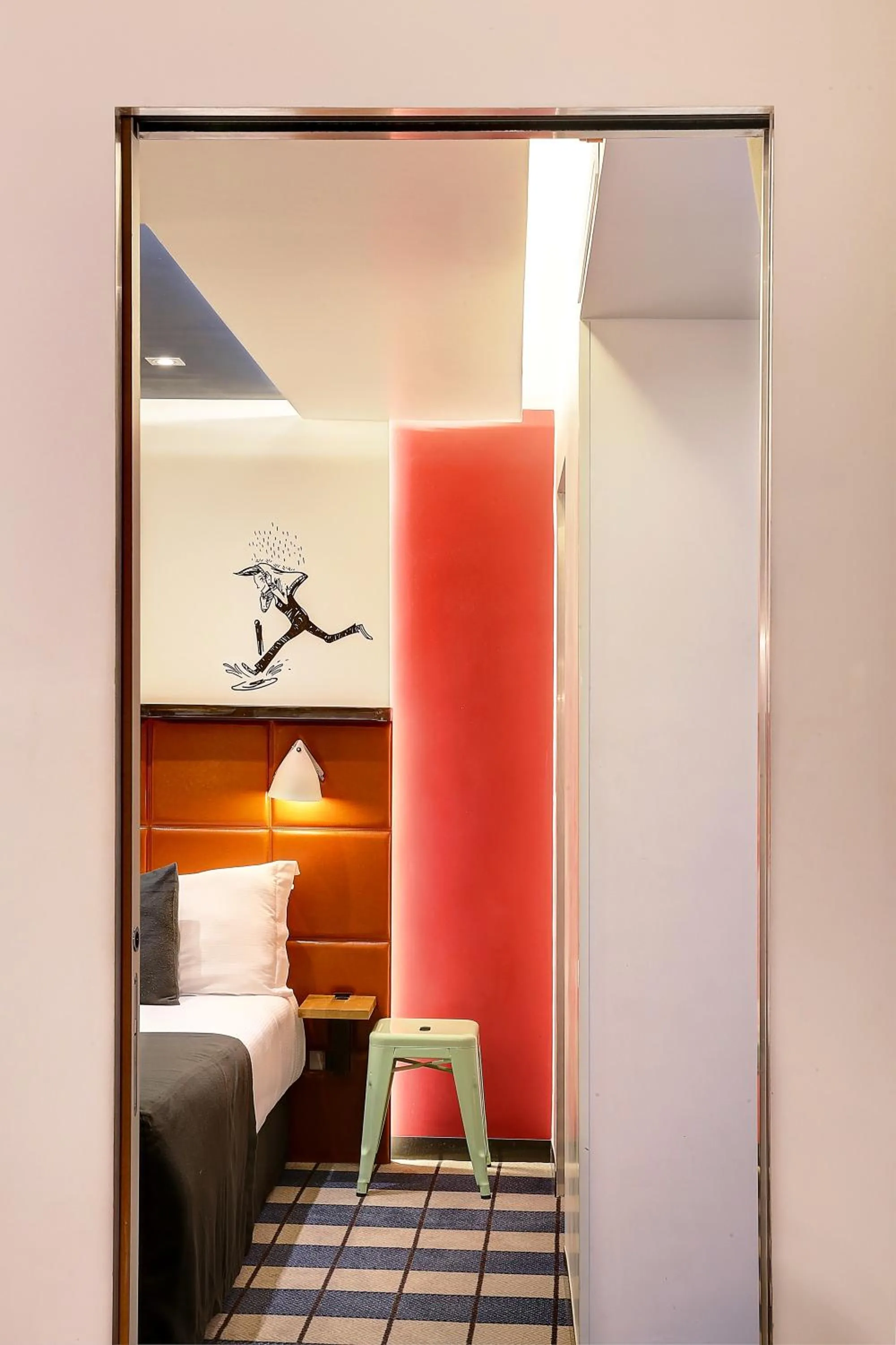 Decorative detail, Bed in Hotel Aulivia Opéra