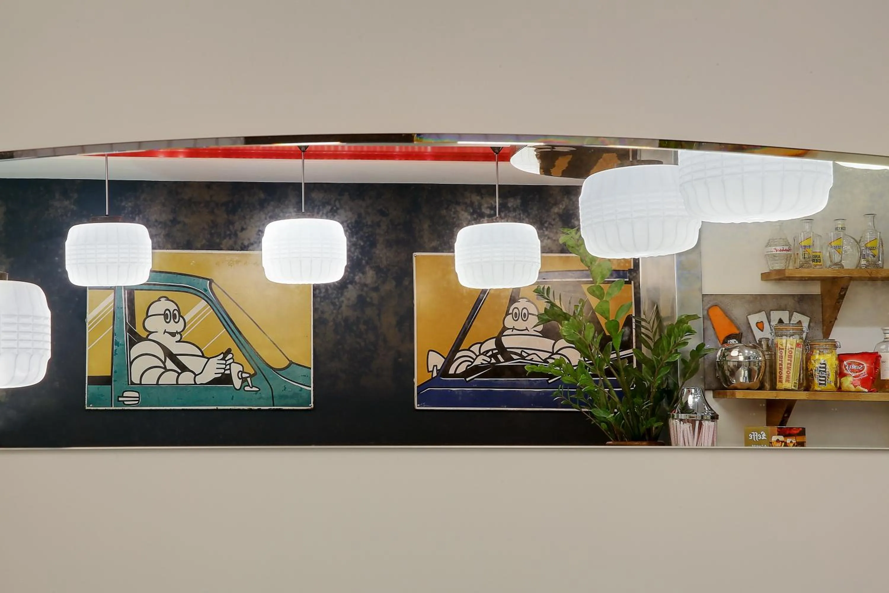 Decorative detail in Hotel Aulivia Opéra