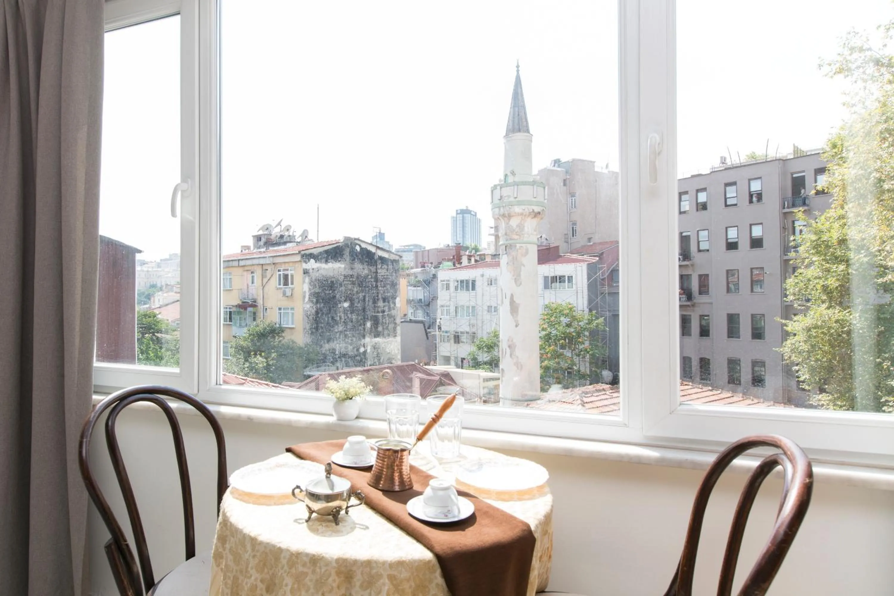 Nearby landmark in Antique Boutique