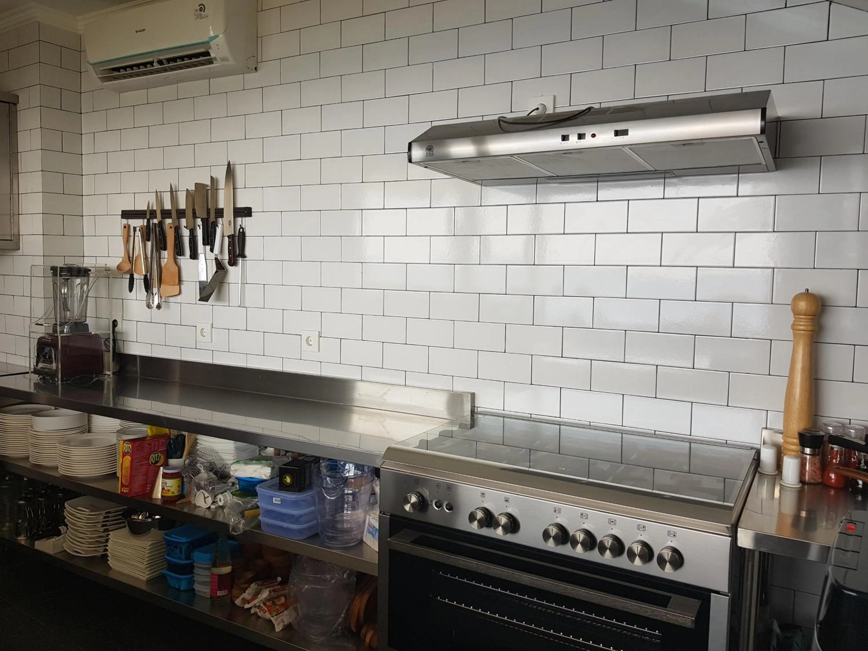 Restaurant/places to eat in Bayu Cottages