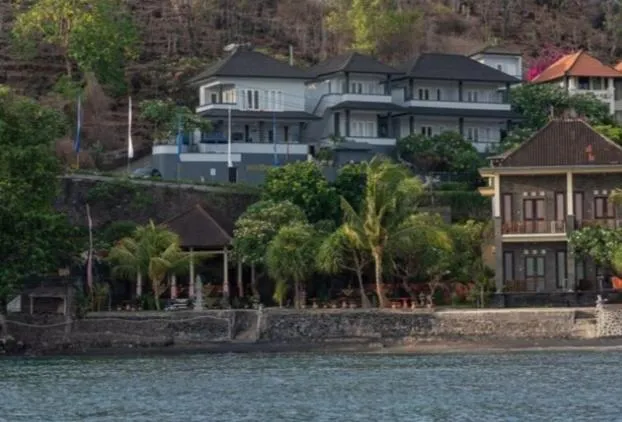 Property building in Bayu Cottages