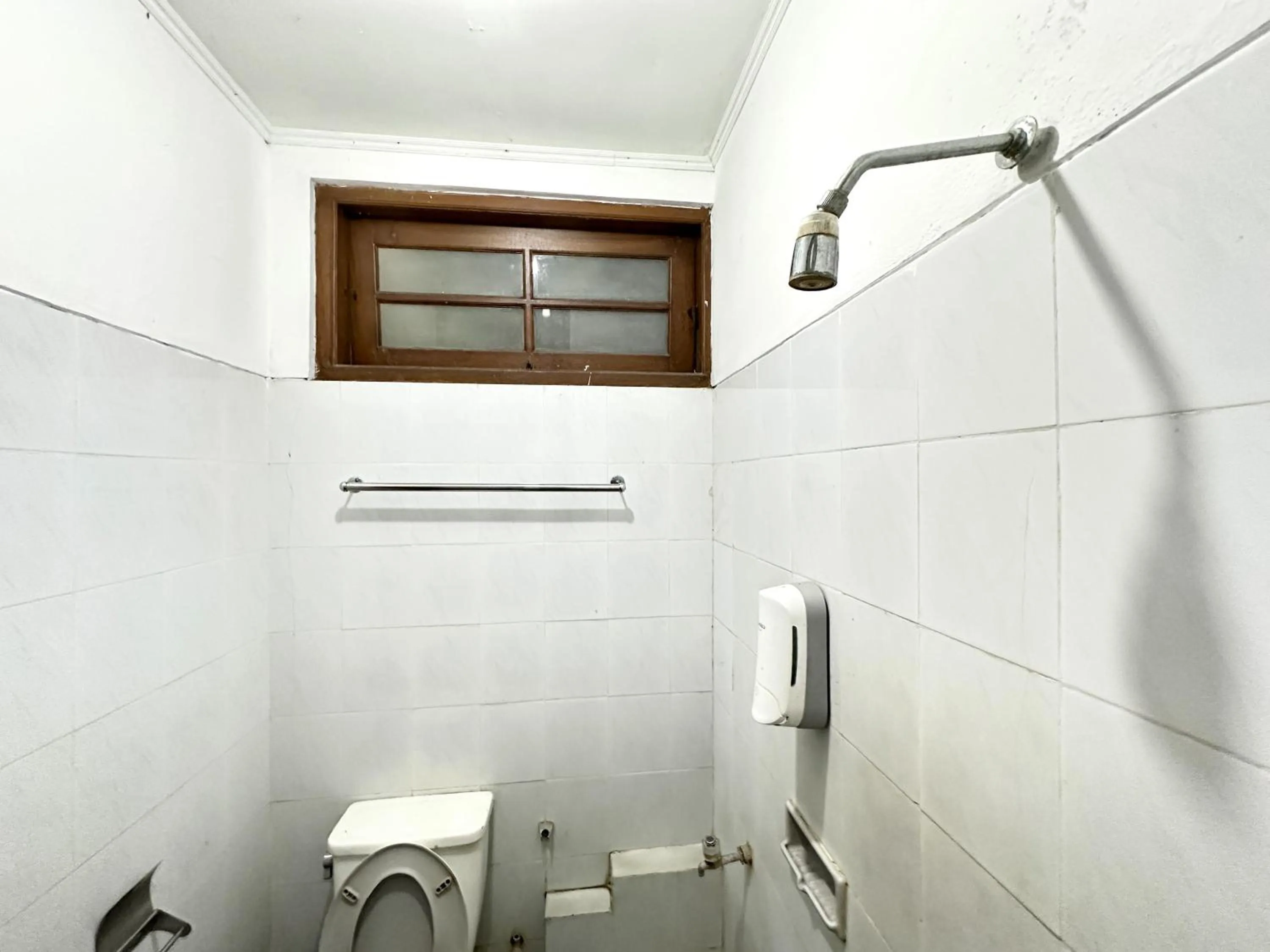 Bathroom in Hotel Dewi Sri Prawirotaman RedPartner