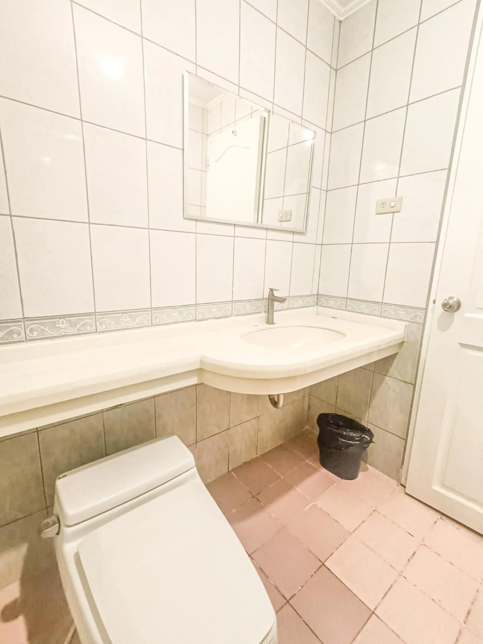 Manila Airport Hotel by Urban Connect